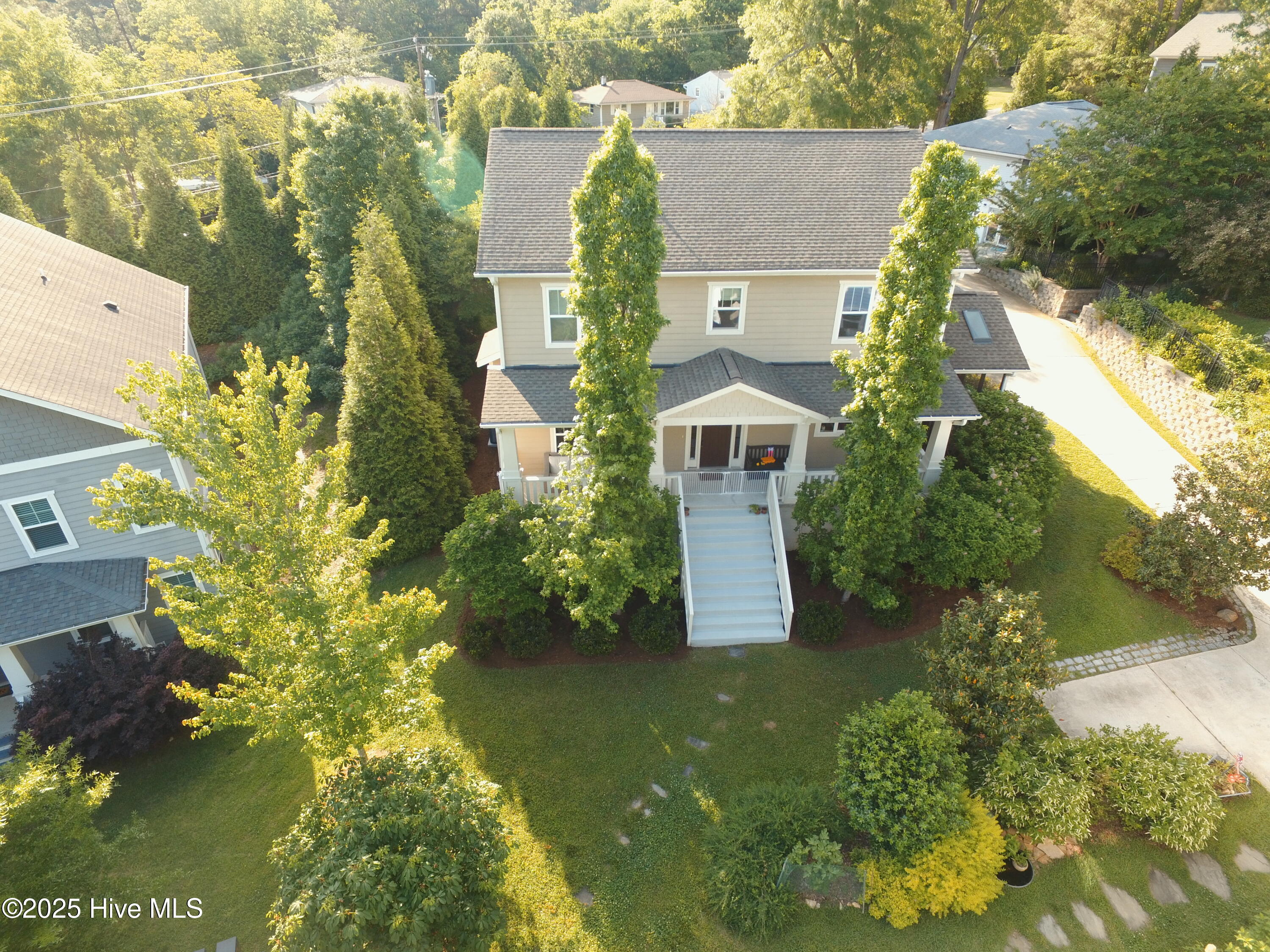 457 S Greensboro Street Property Photo