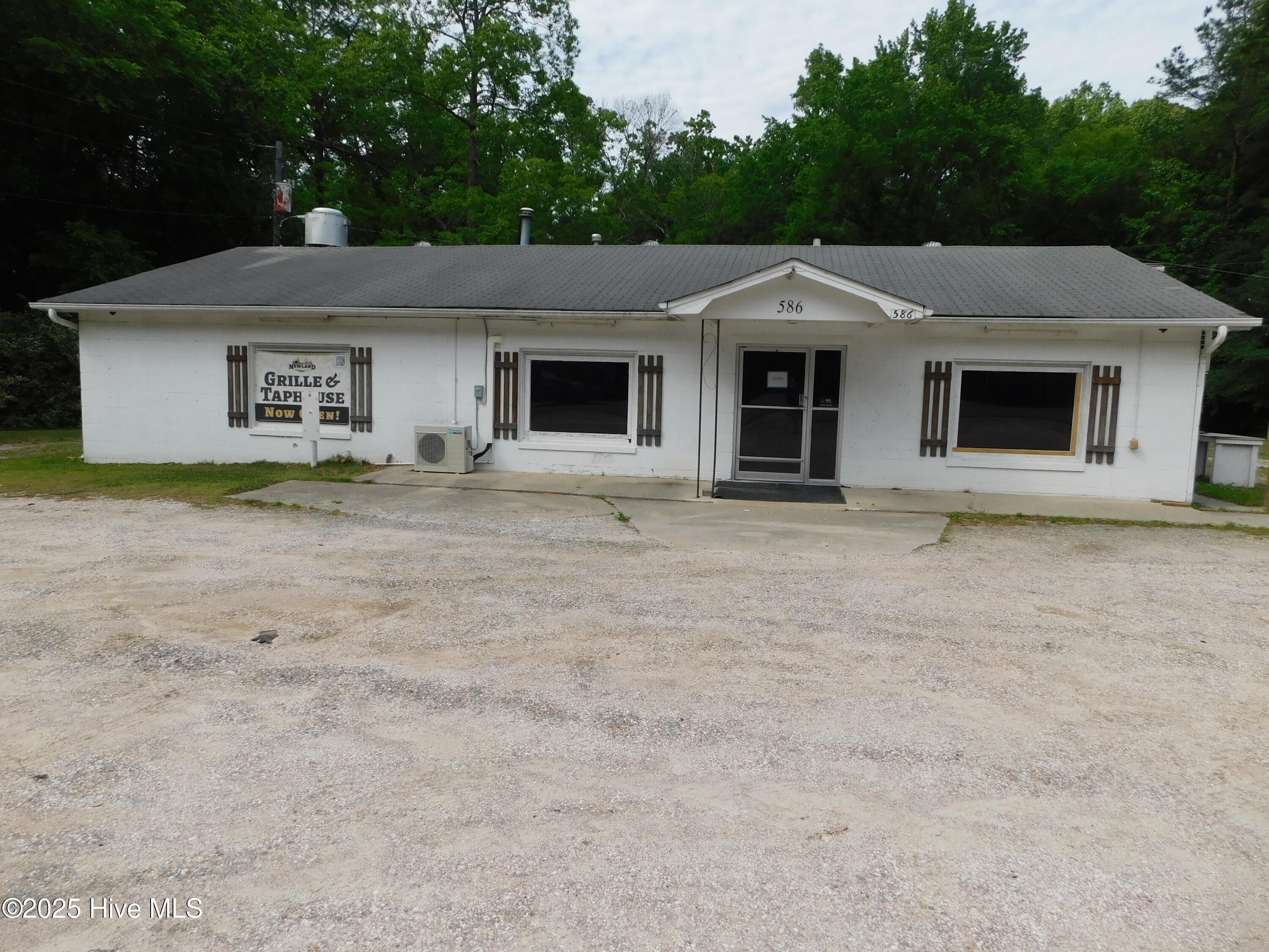 586 Highway 158 Property Photo