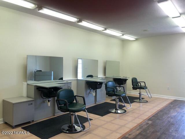 110 Boyd Farm Road Salon Property Photo 3