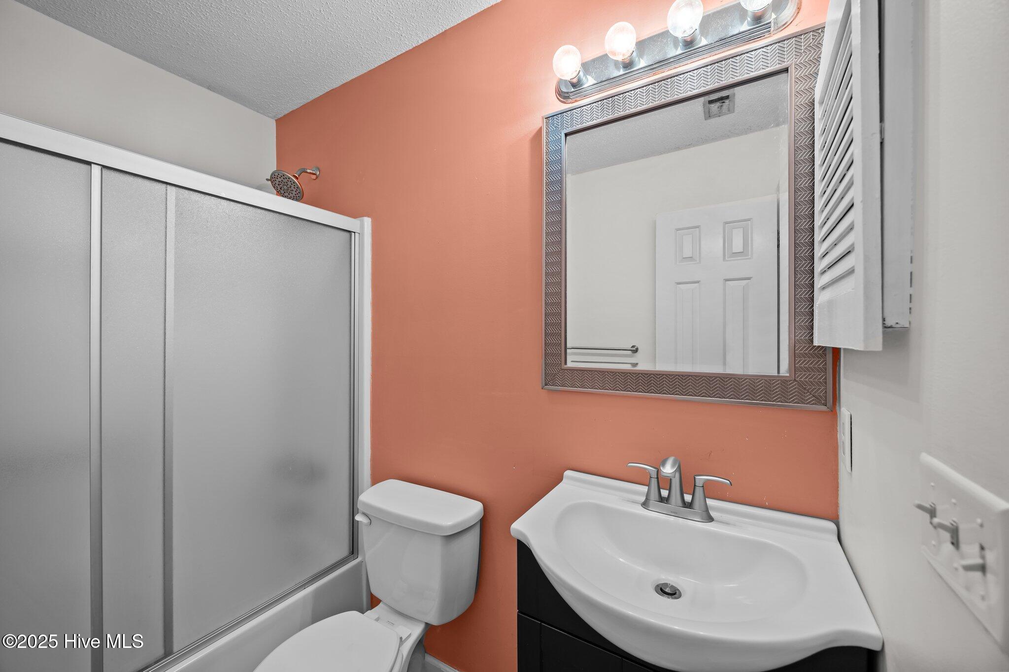 123 W Victoria Court F Property Photo 9