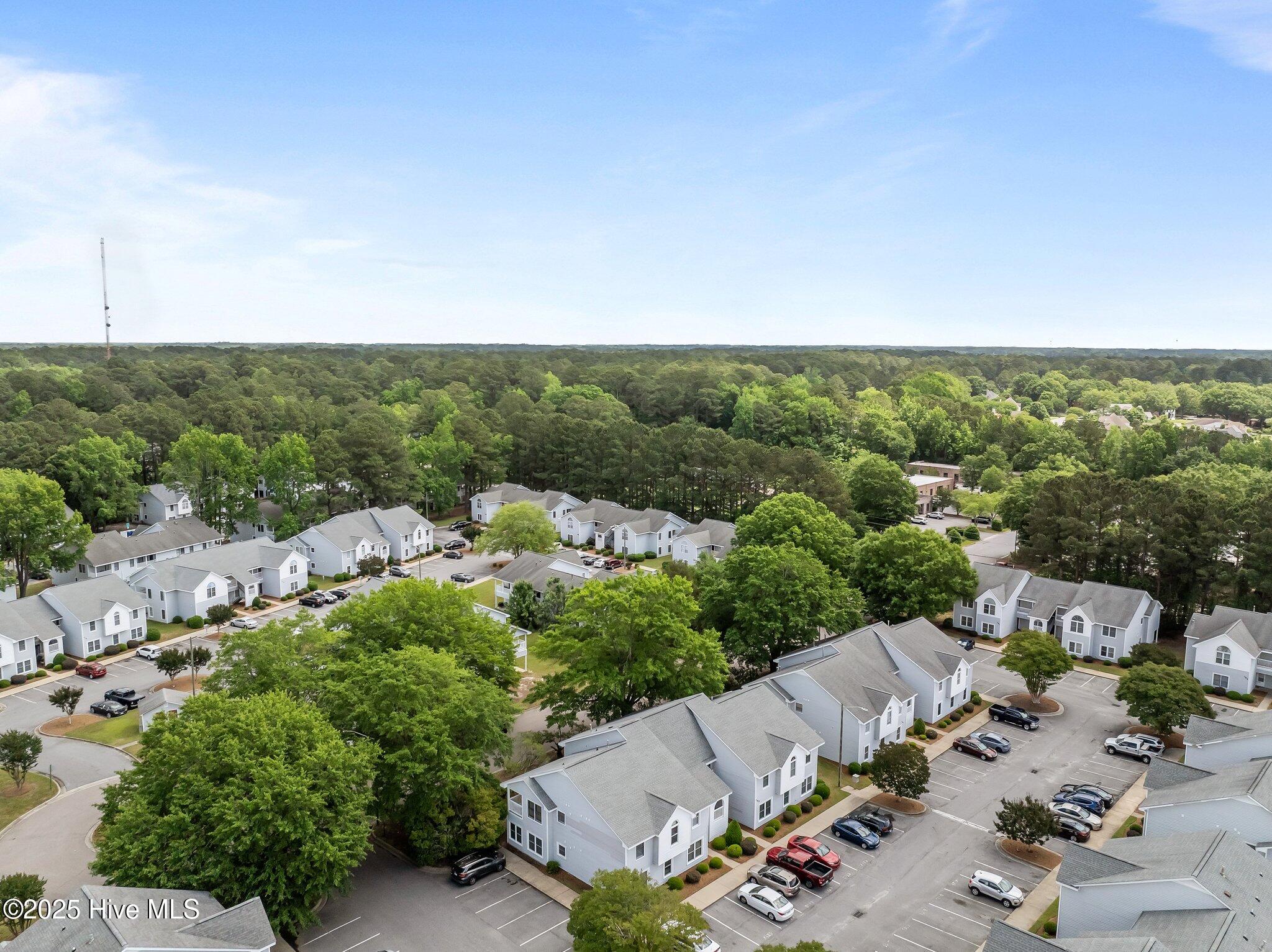 123 W Victoria Court F Property Photo 18