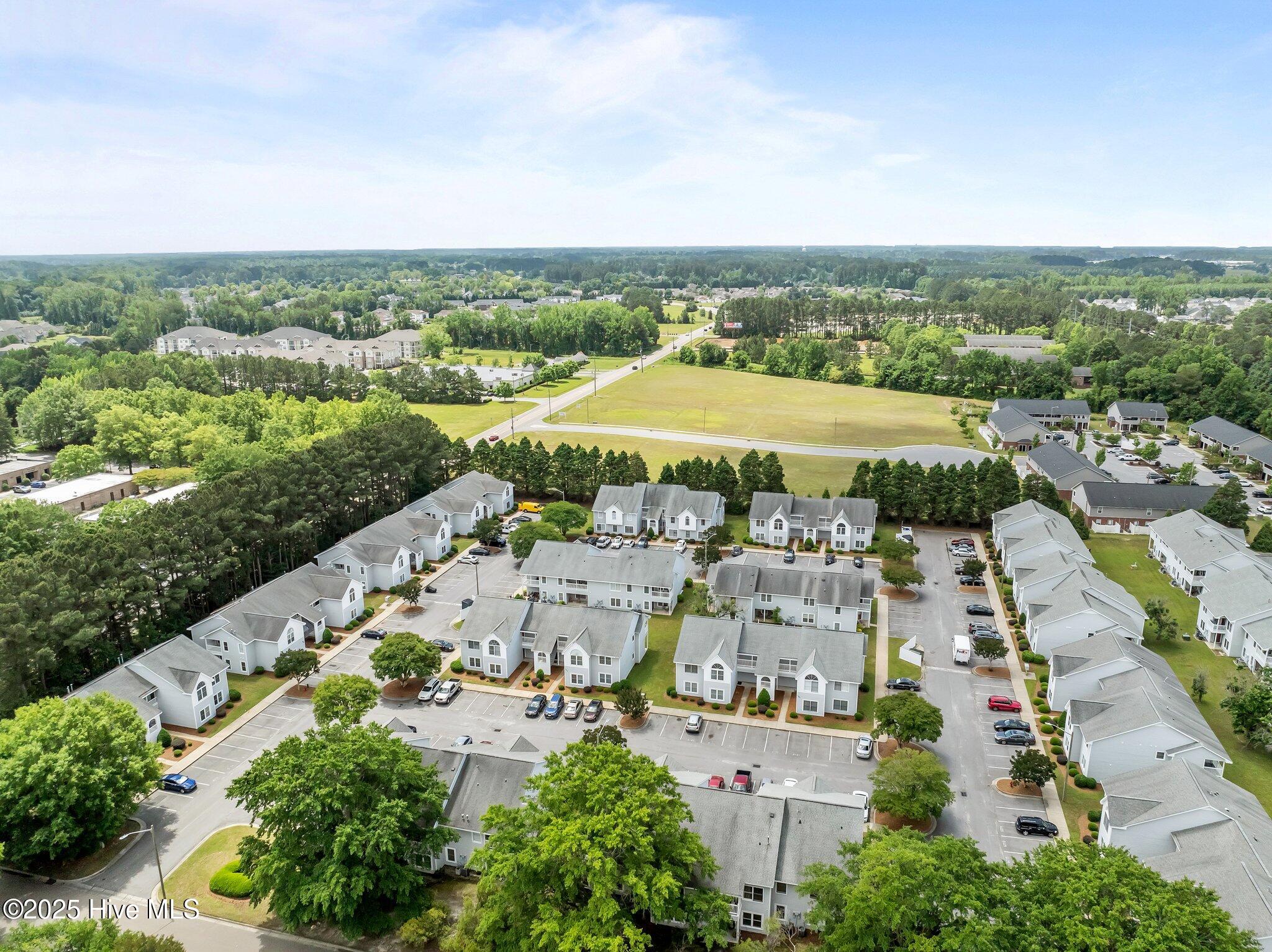 123 W Victoria Court F Property Photo 19