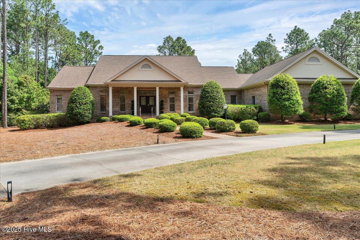 725 Donald Ross Drive Property Photo