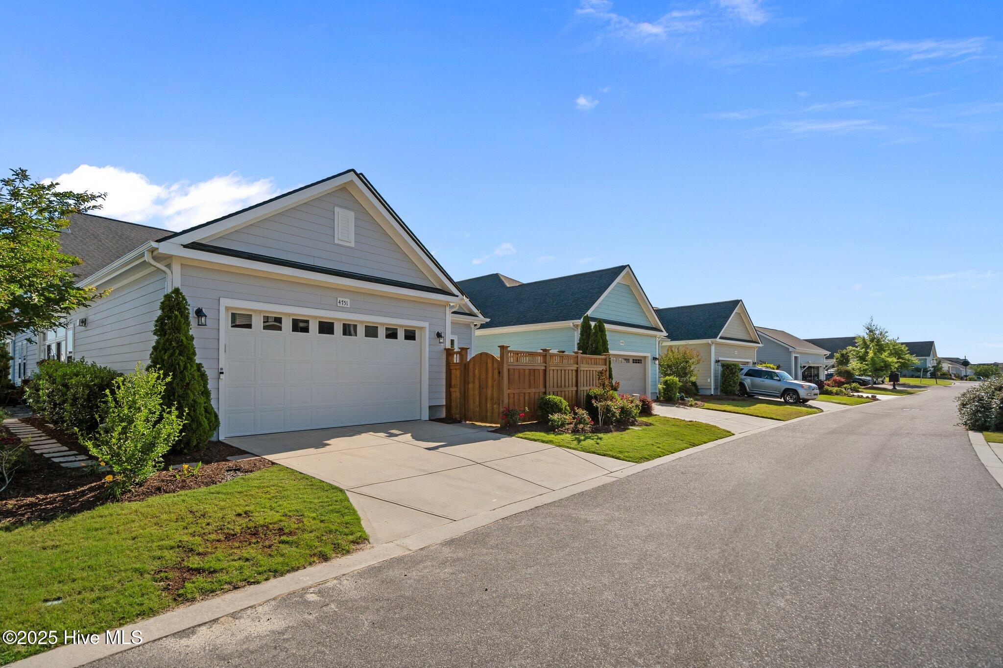 4751 Waves Pointe Property Photo 55
