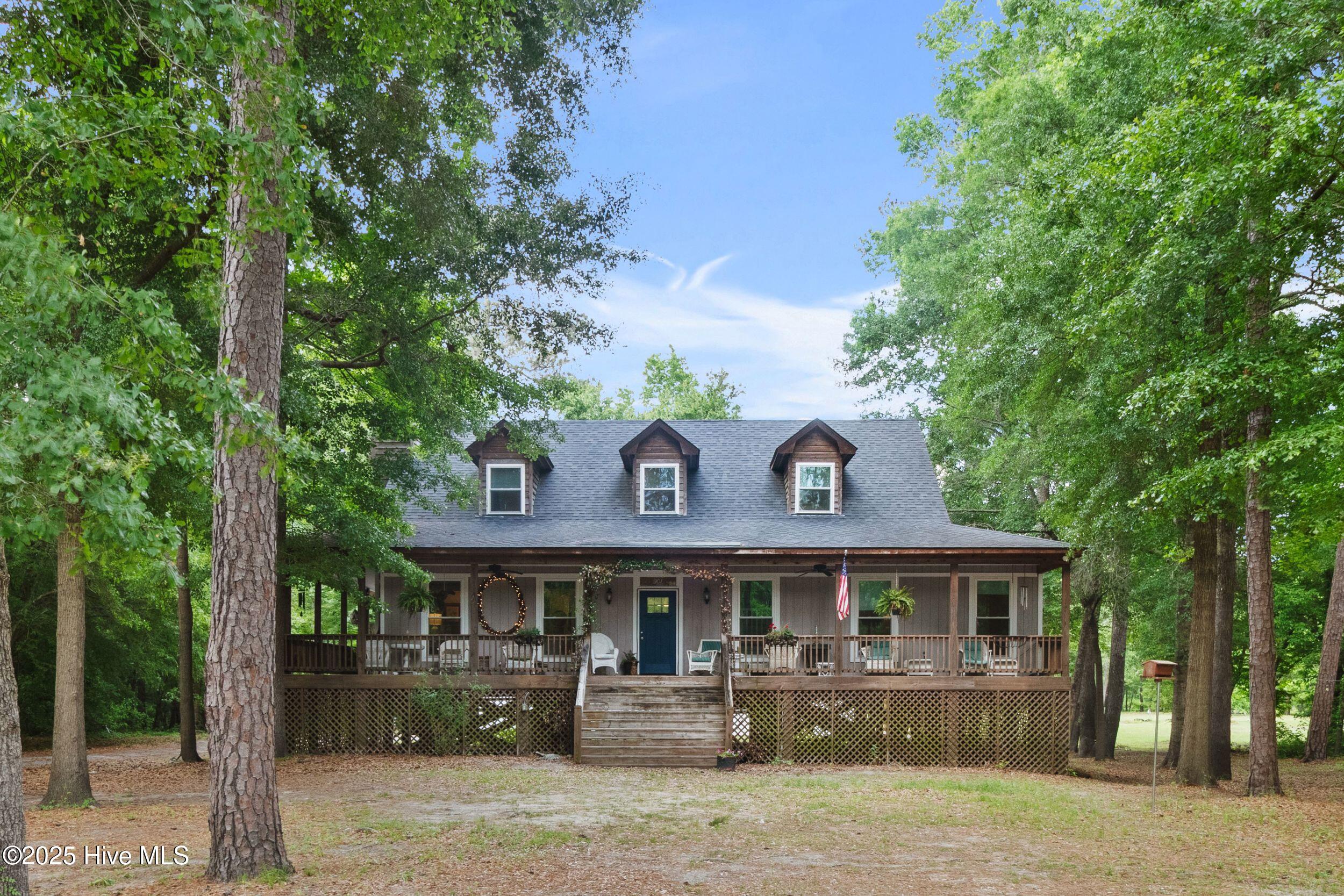 901 Riverview Drive Property Photo 6