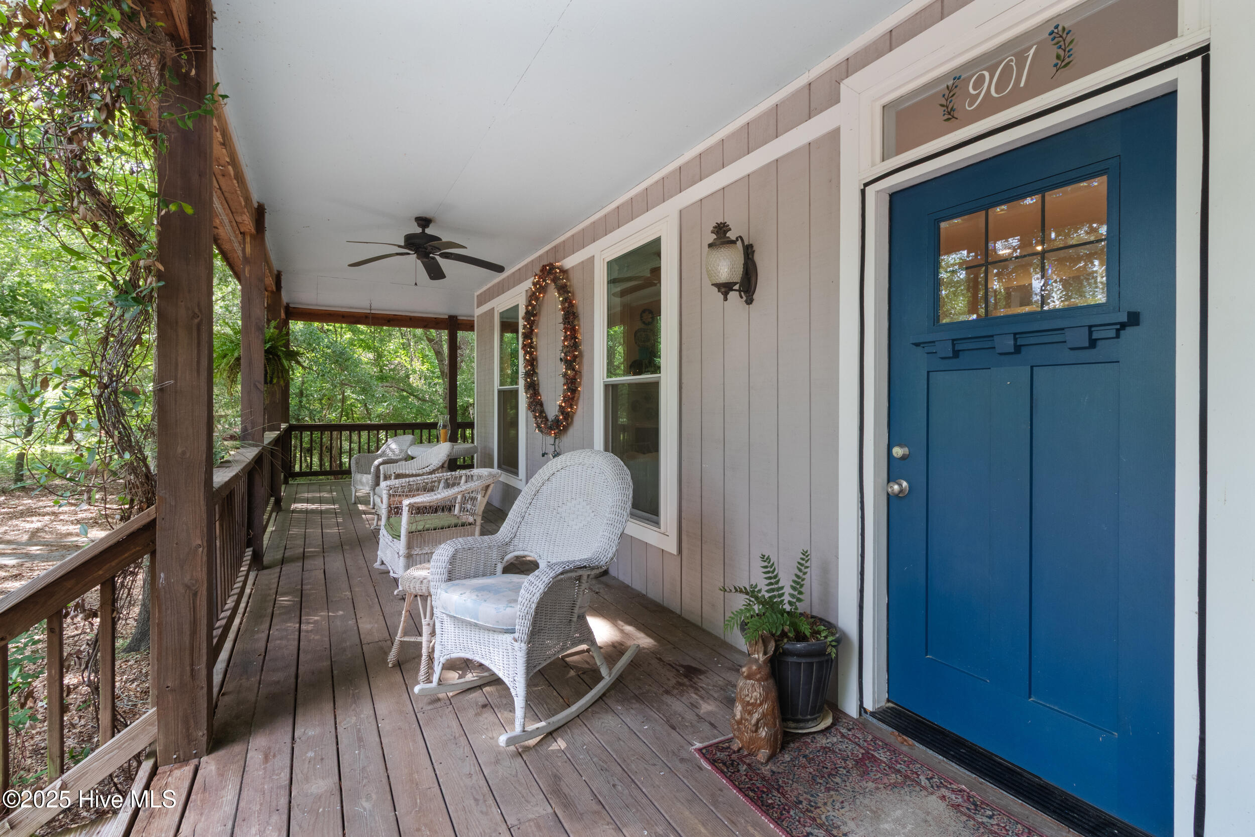 901 Riverview Drive Property Photo 11