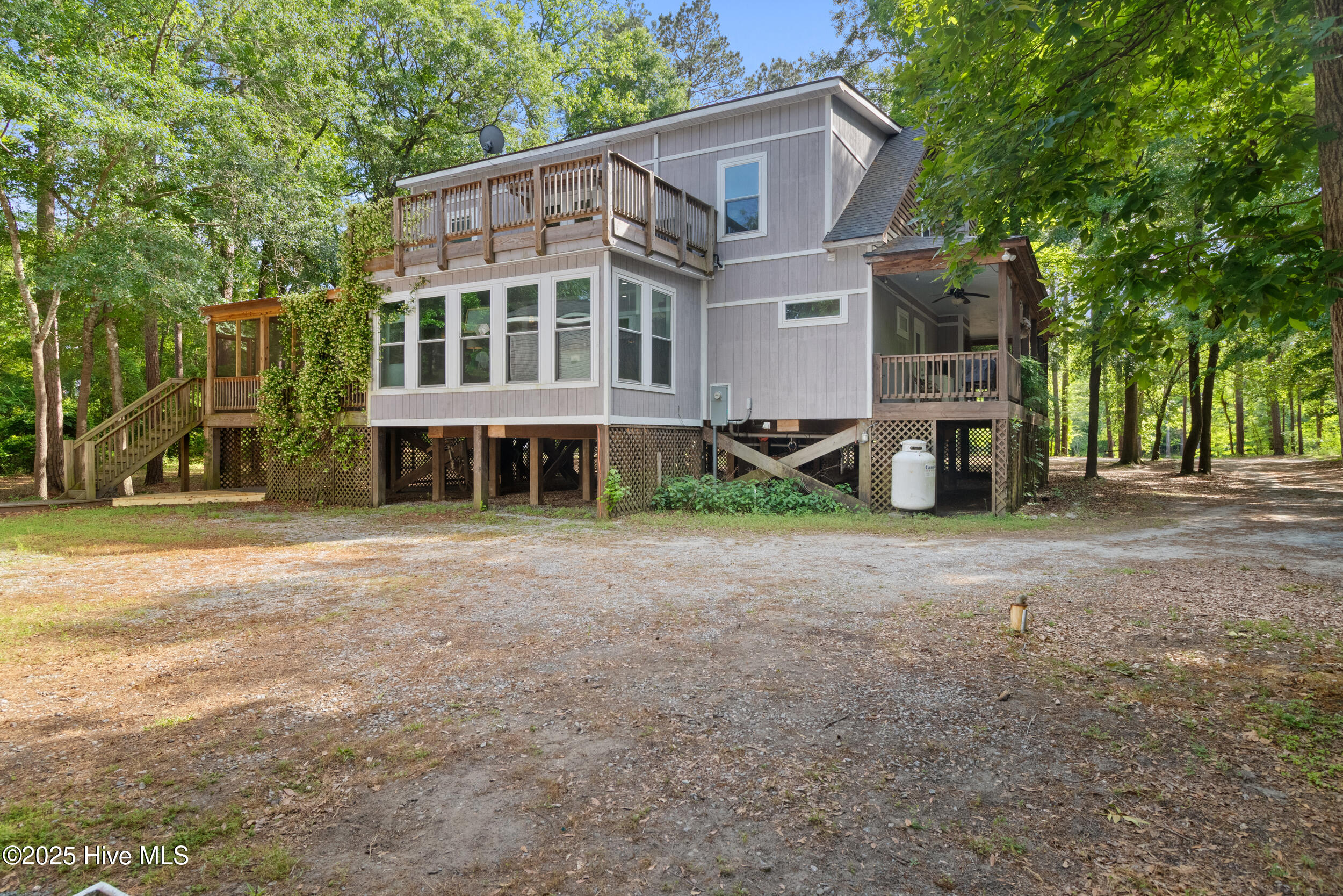 901 Riverview Drive Property Photo 58