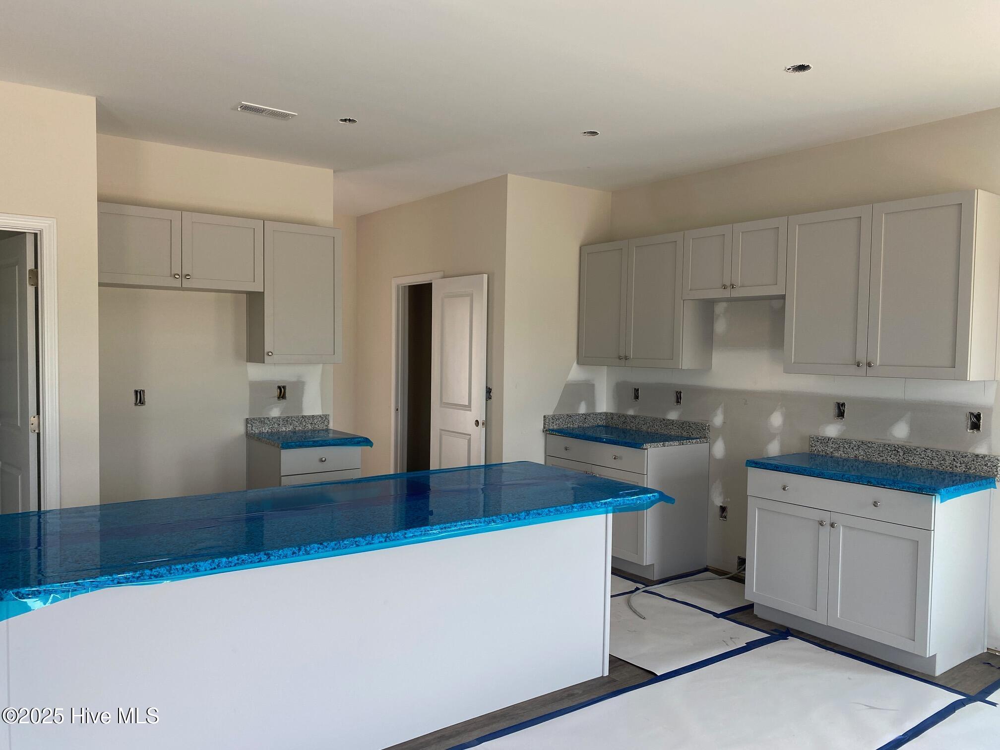 319 Palomo Place Property Photo 7