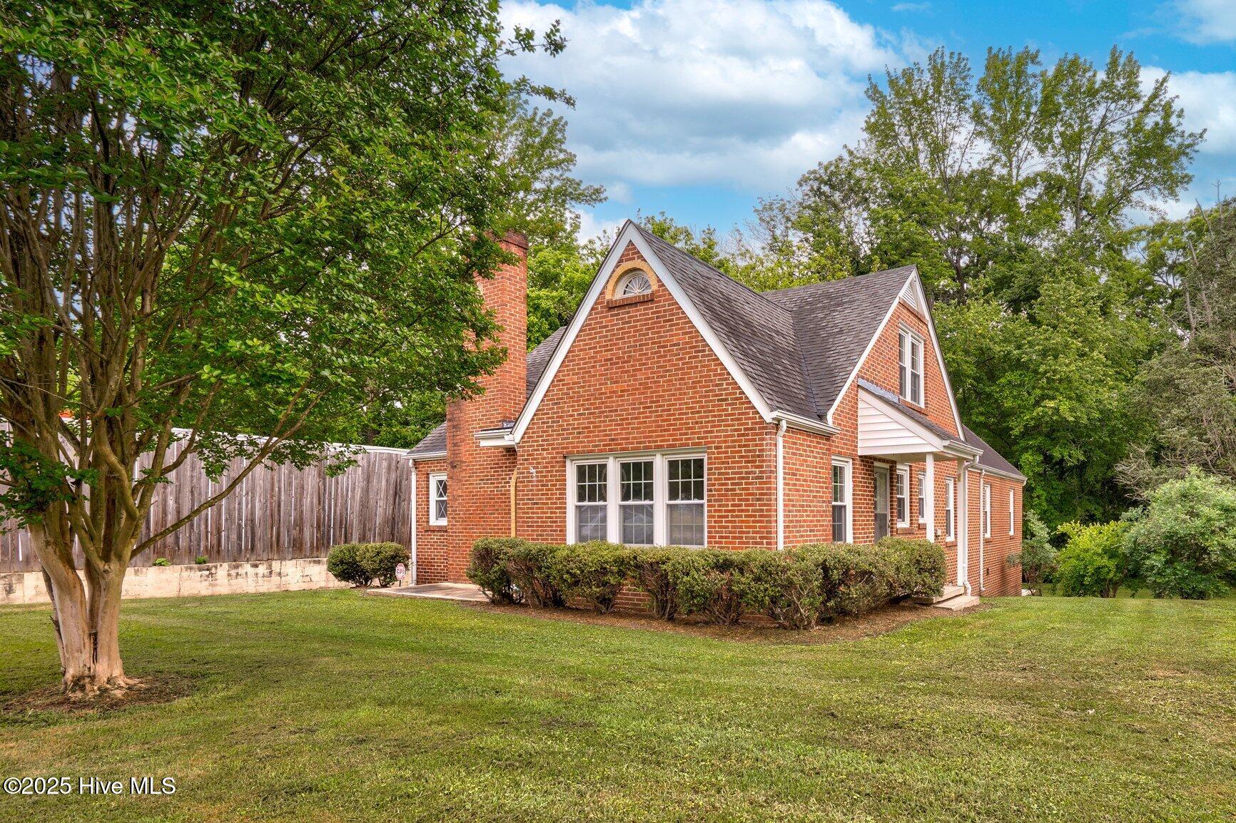 701 E Nash Street Property Photo 24