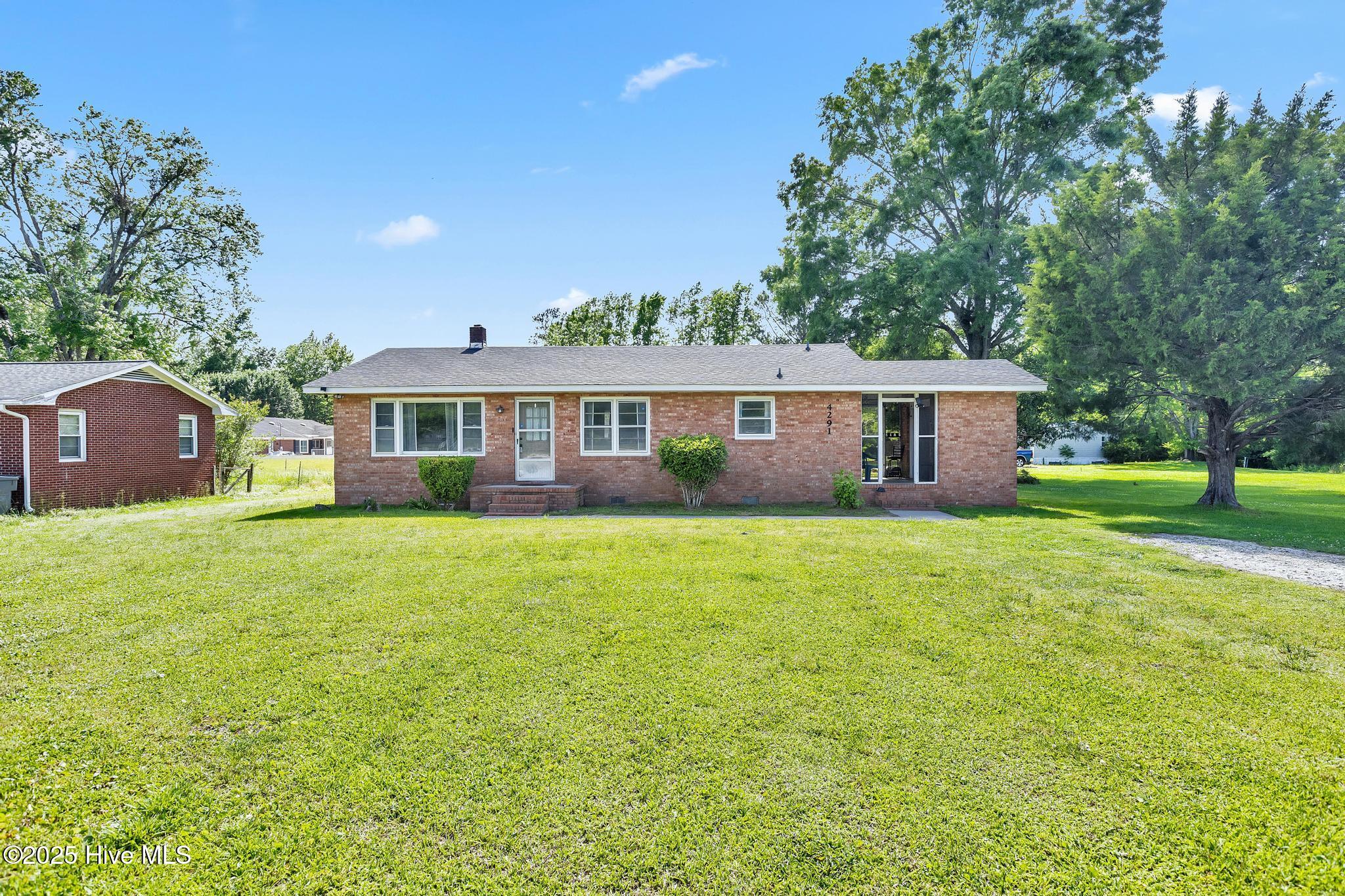 4291 Richlands Highway Property Photo