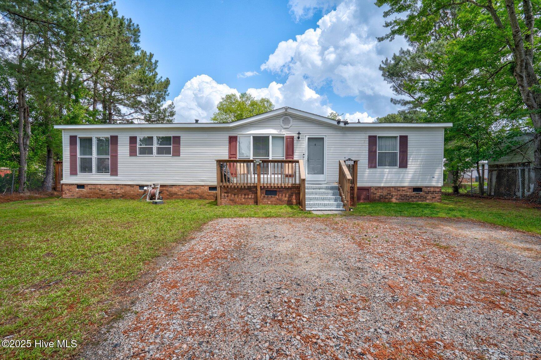 8960 School Street Property Photo