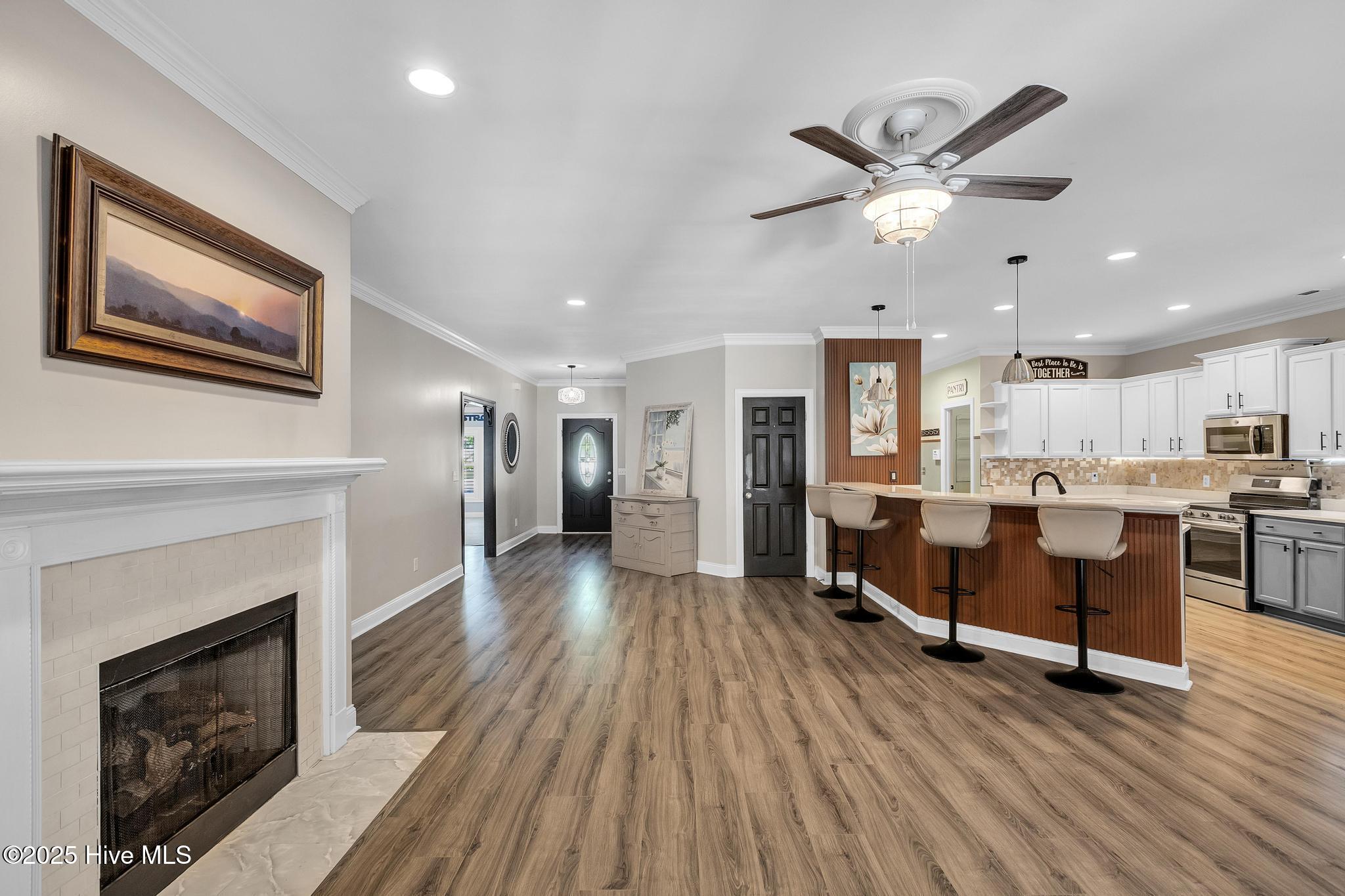 223 Silver Creek Loop Property Photo 5