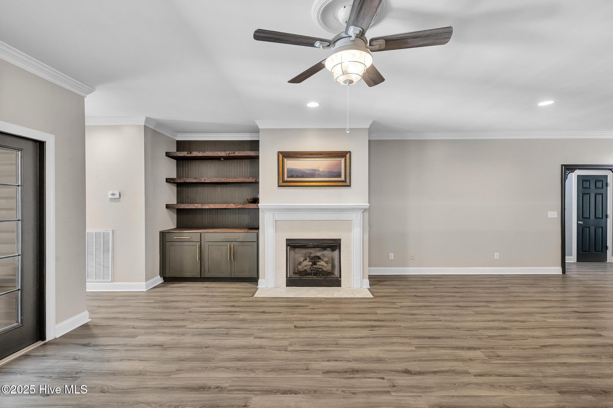 223 Silver Creek Loop Property Photo 8