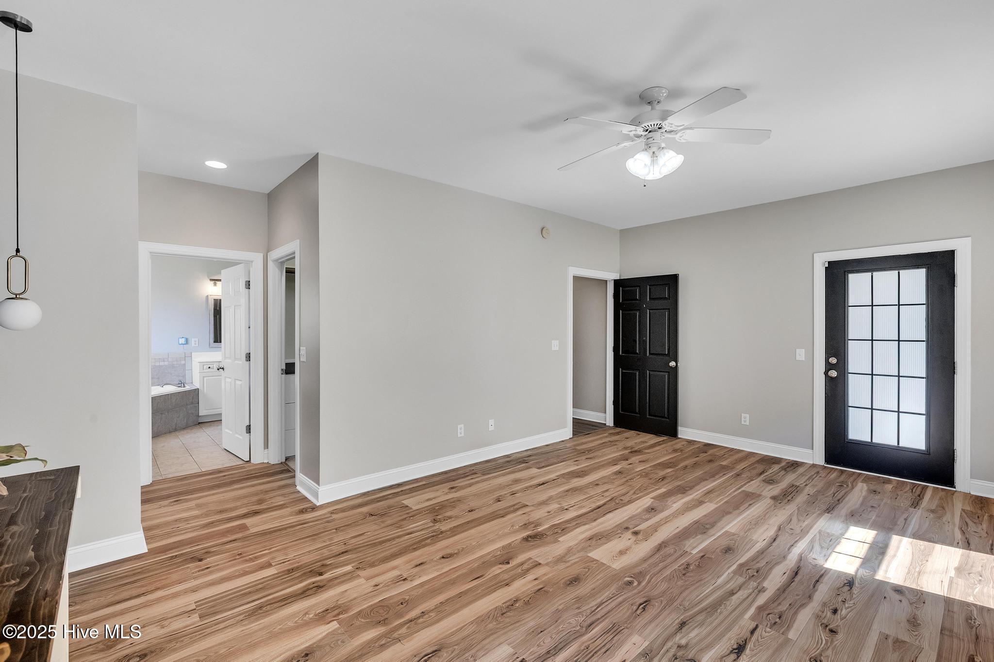 223 Silver Creek Loop Property Photo 15