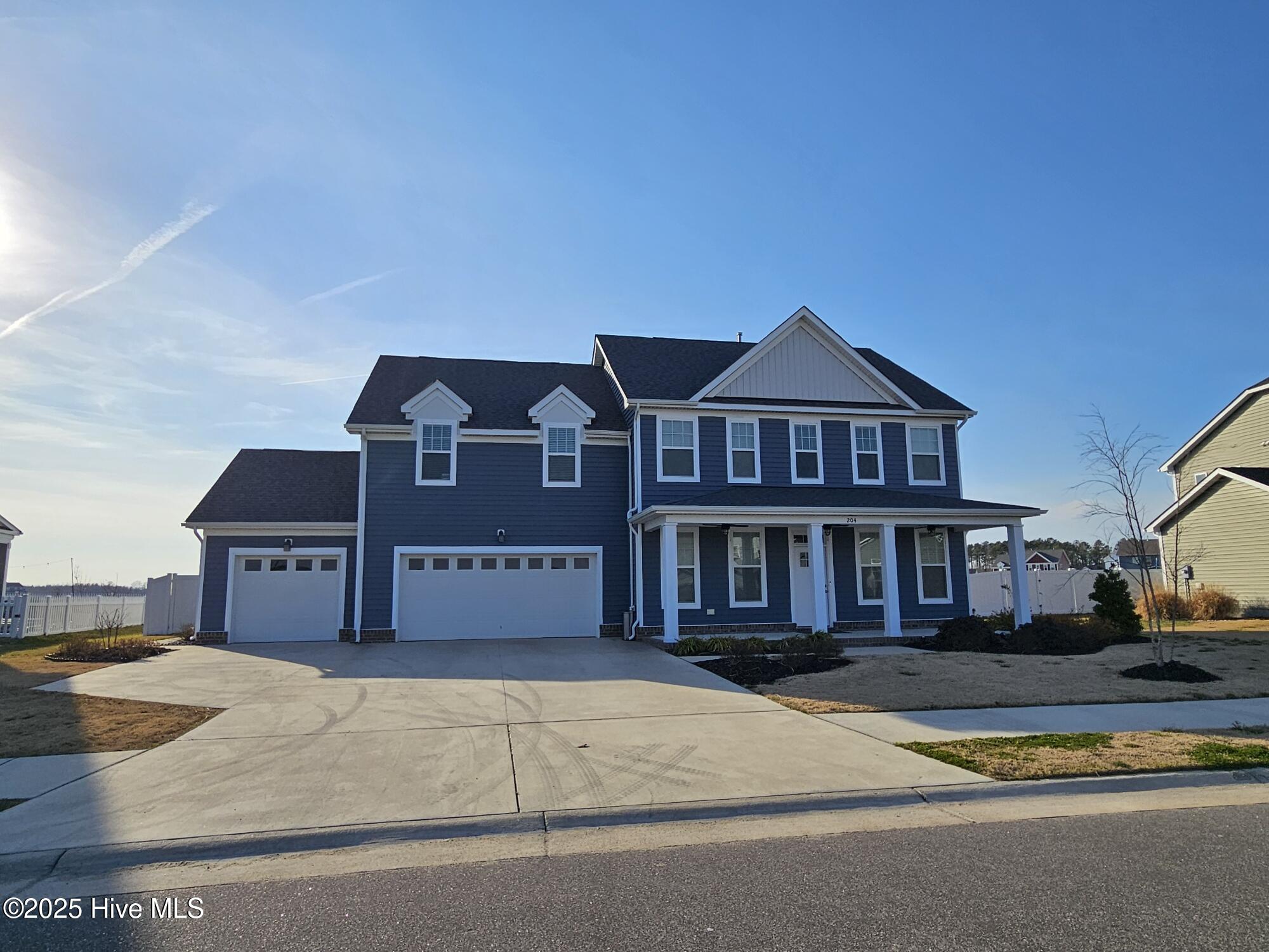 204 Waterleigh Way Property Photo