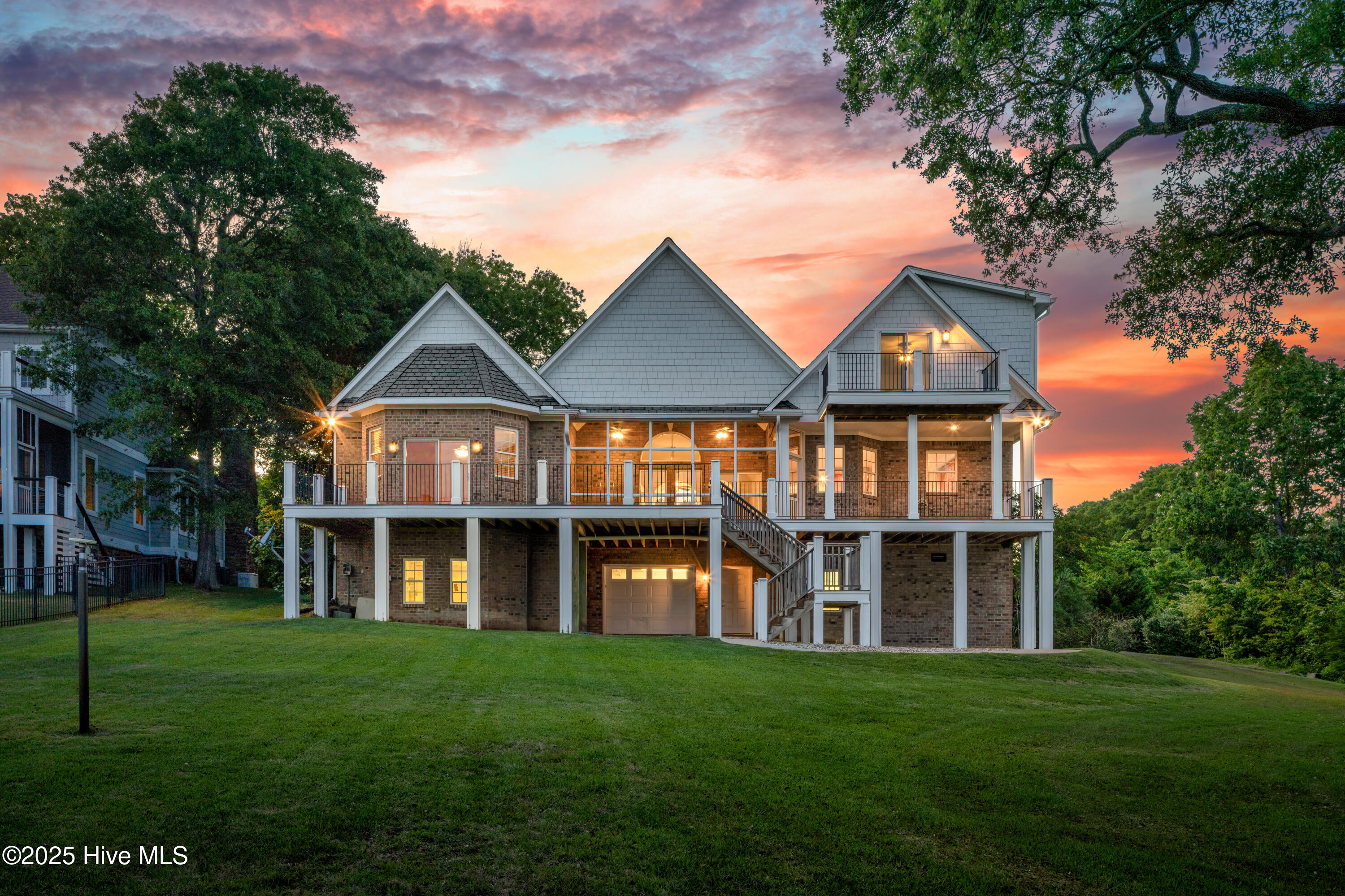 1835 Middle Sound Loop Road Property Photo