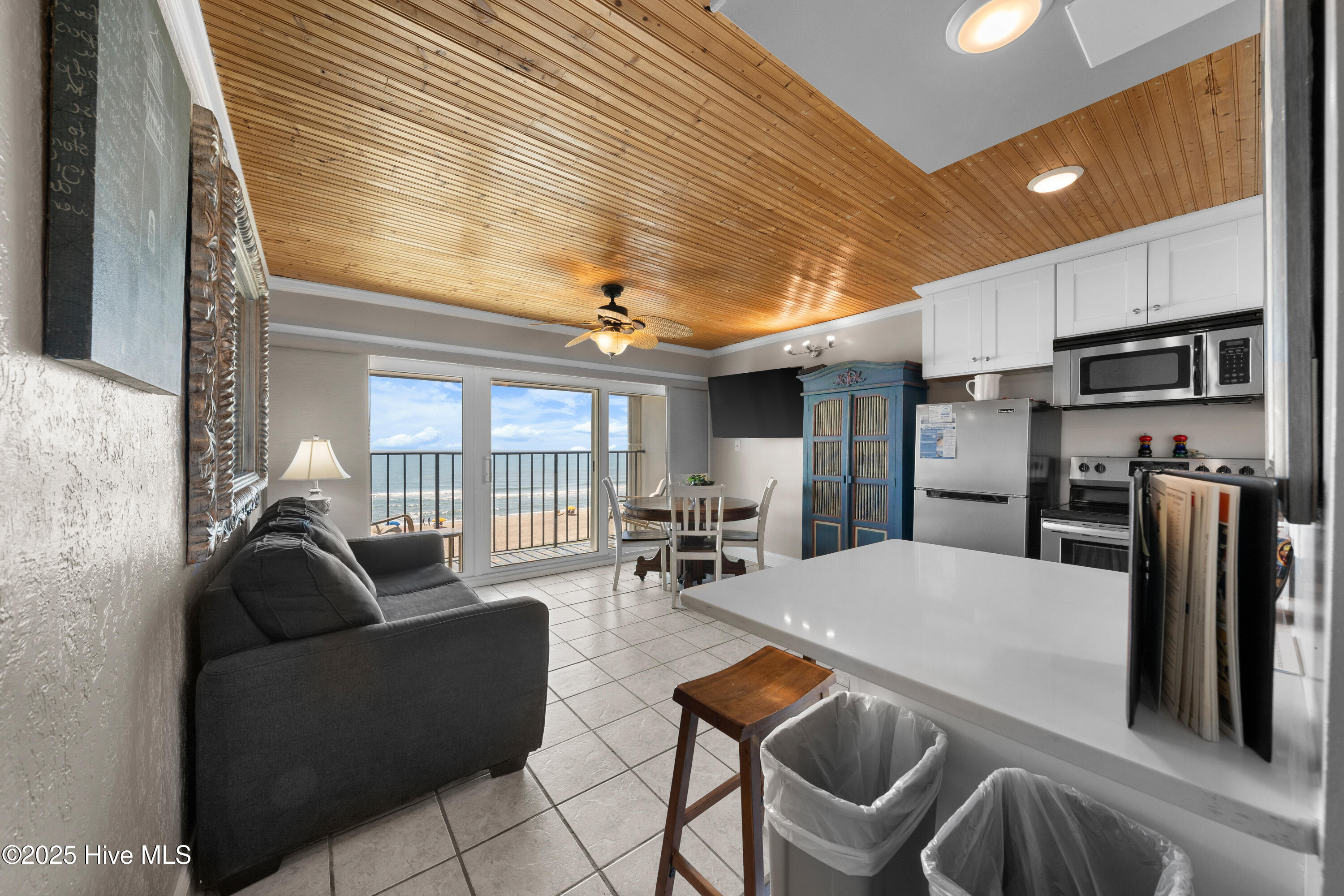 222 Carolina Beach Avenue Unit 408 Property Photo 3