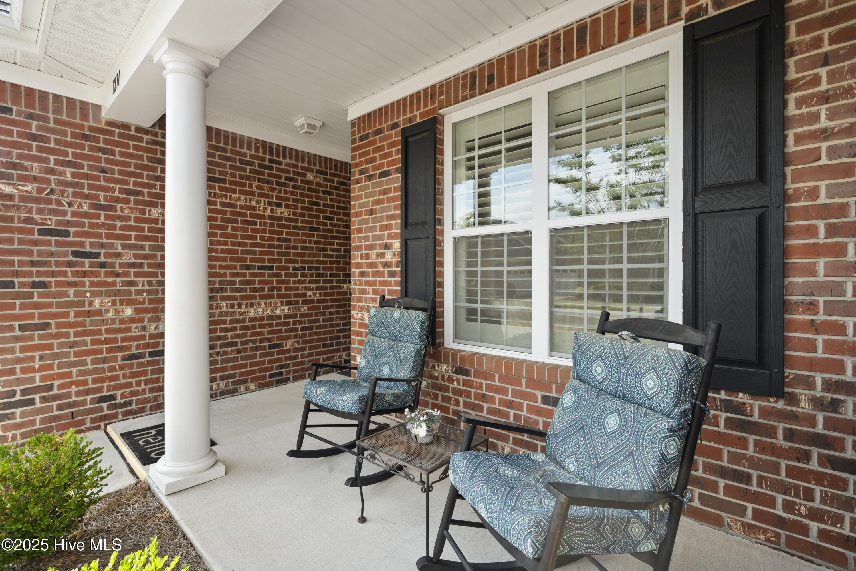 1271 Greensview Circle Property Photo 4