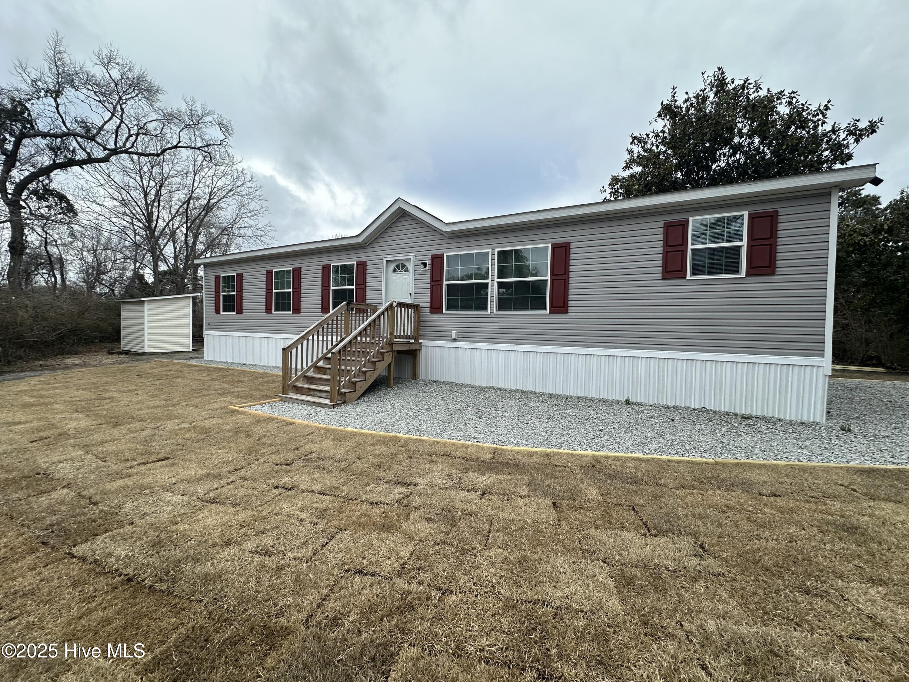 115 Leslie Lane Property Photo