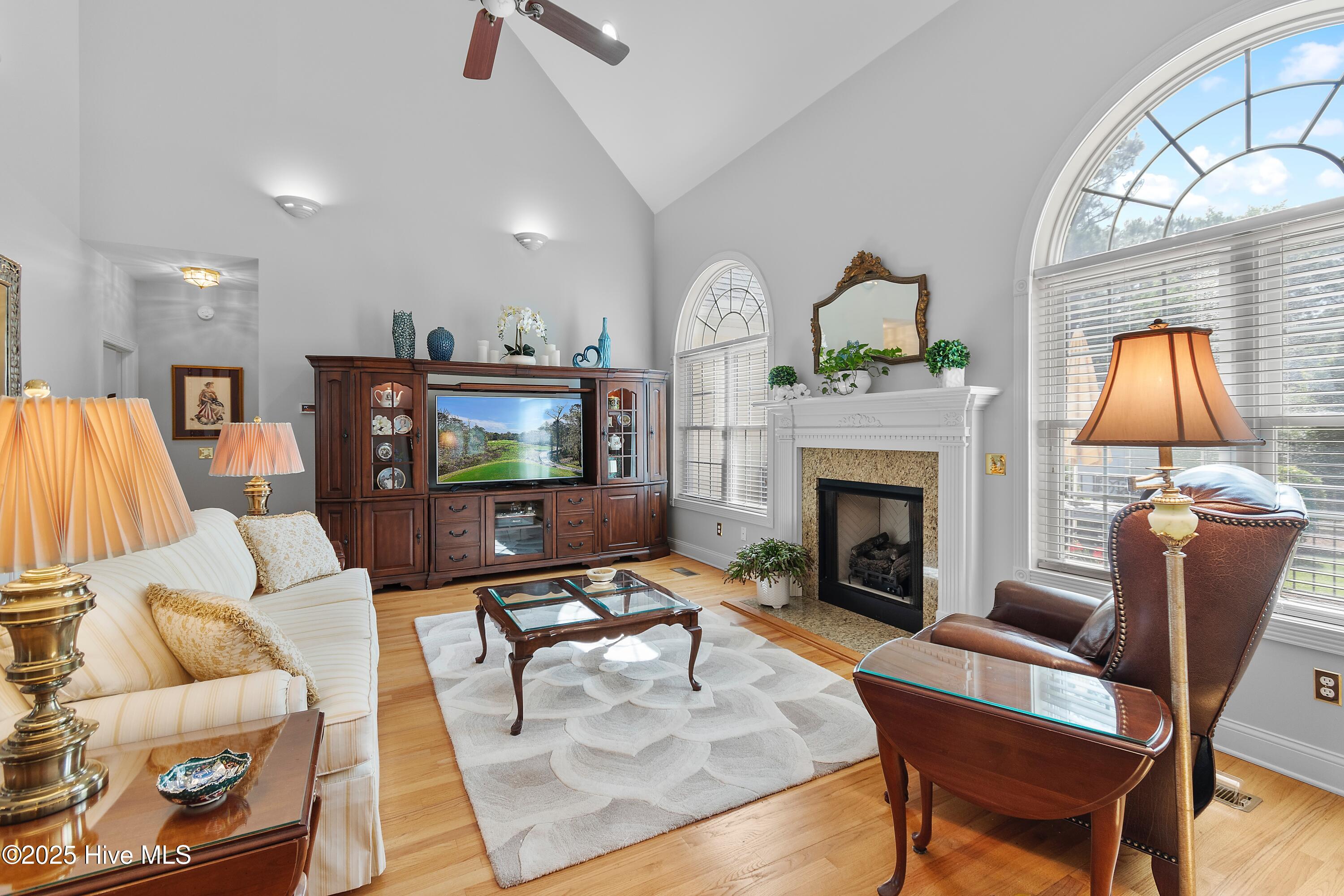 3402 Greenleaf Court Property Photo 12
