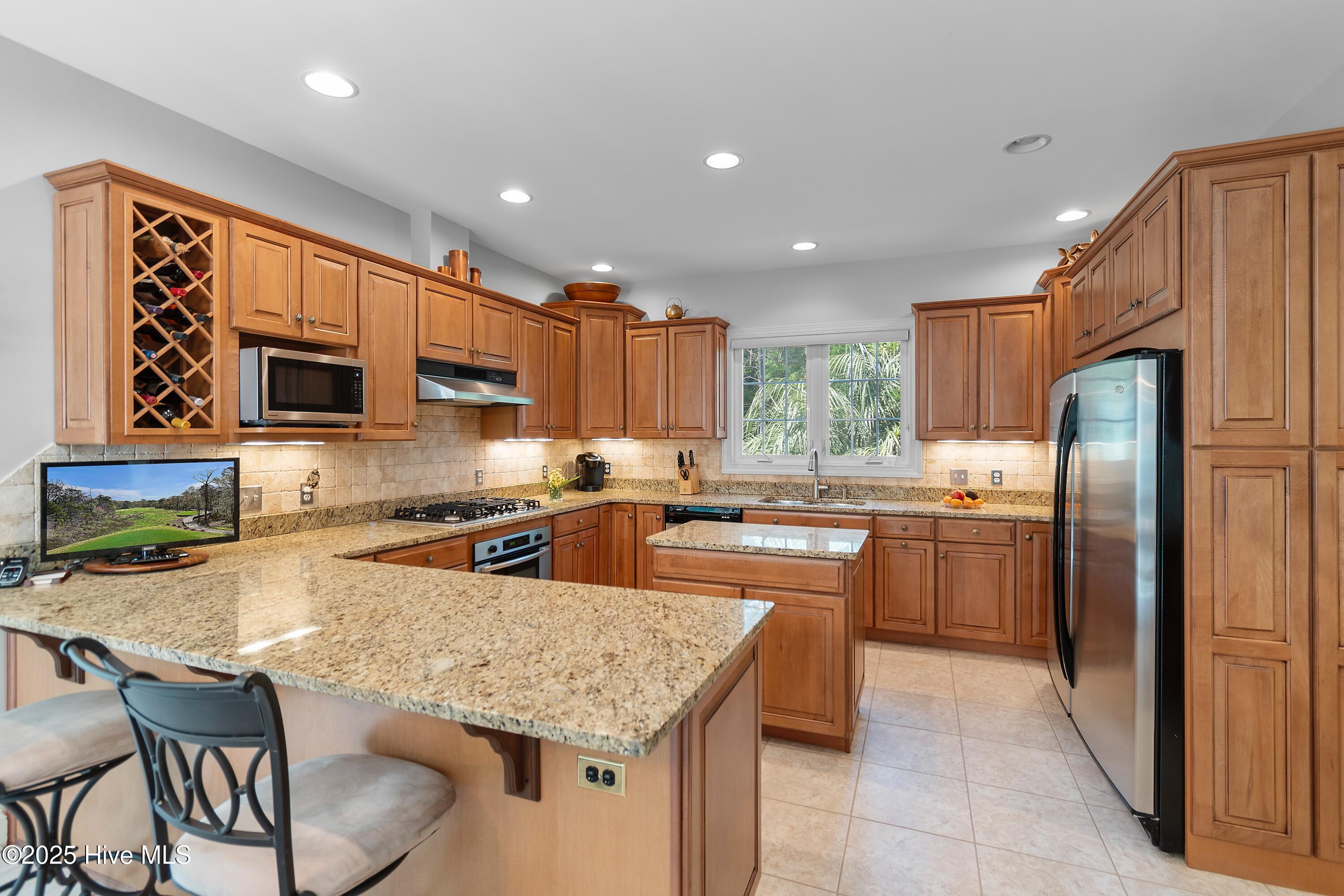 3402 Greenleaf Court Property Photo 15