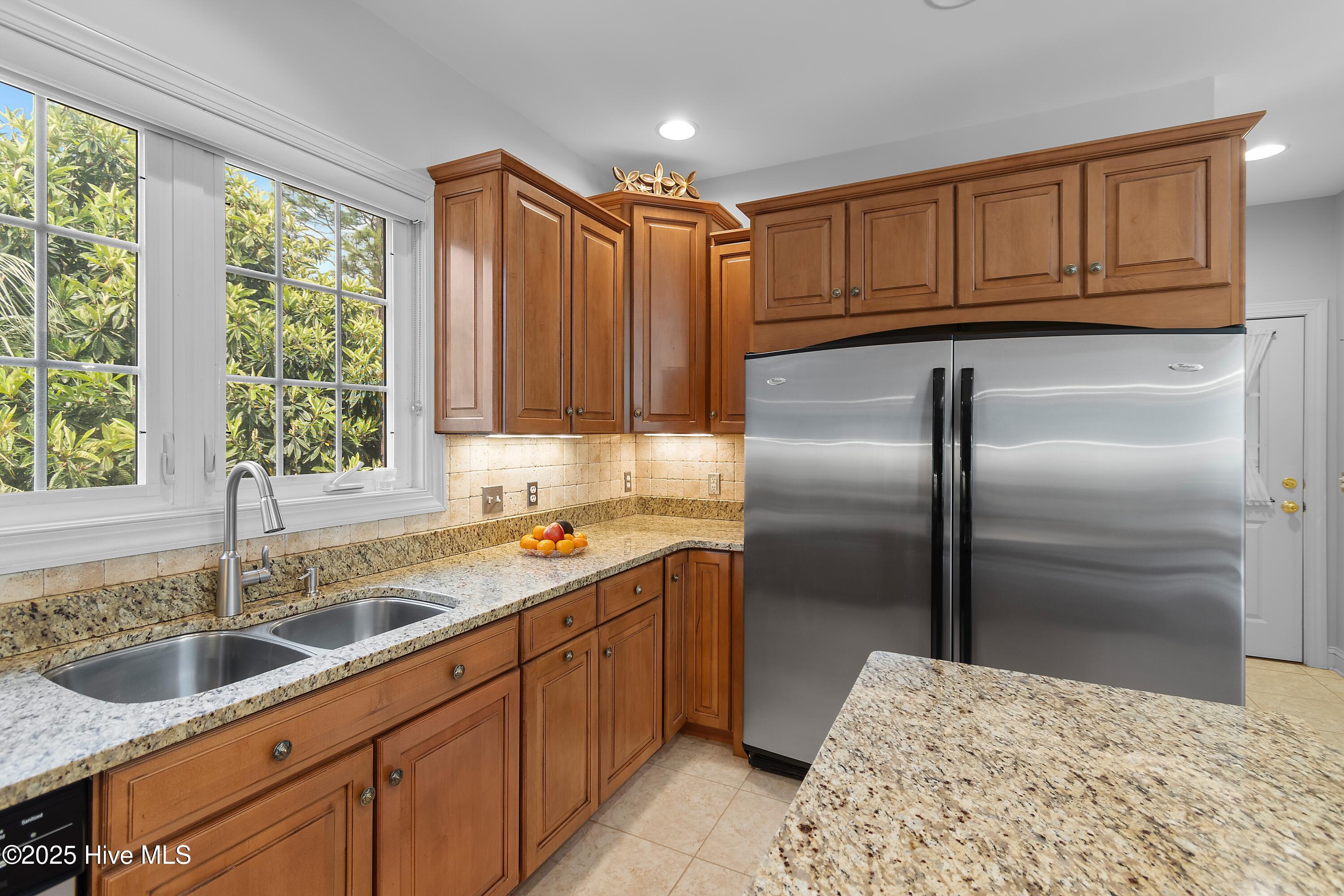 3402 Greenleaf Court Property Photo 18