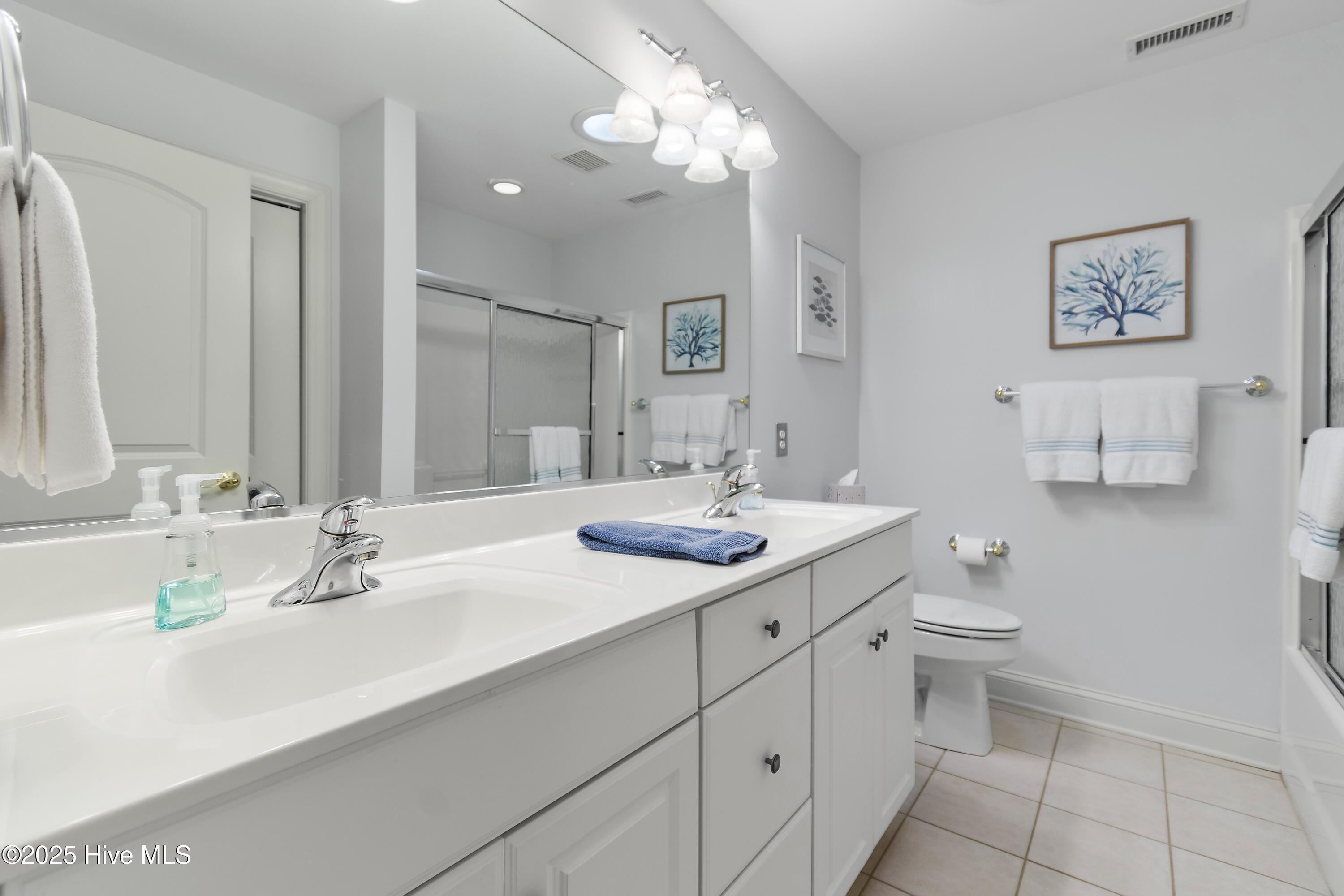 3402 Greenleaf Court Property Photo 35