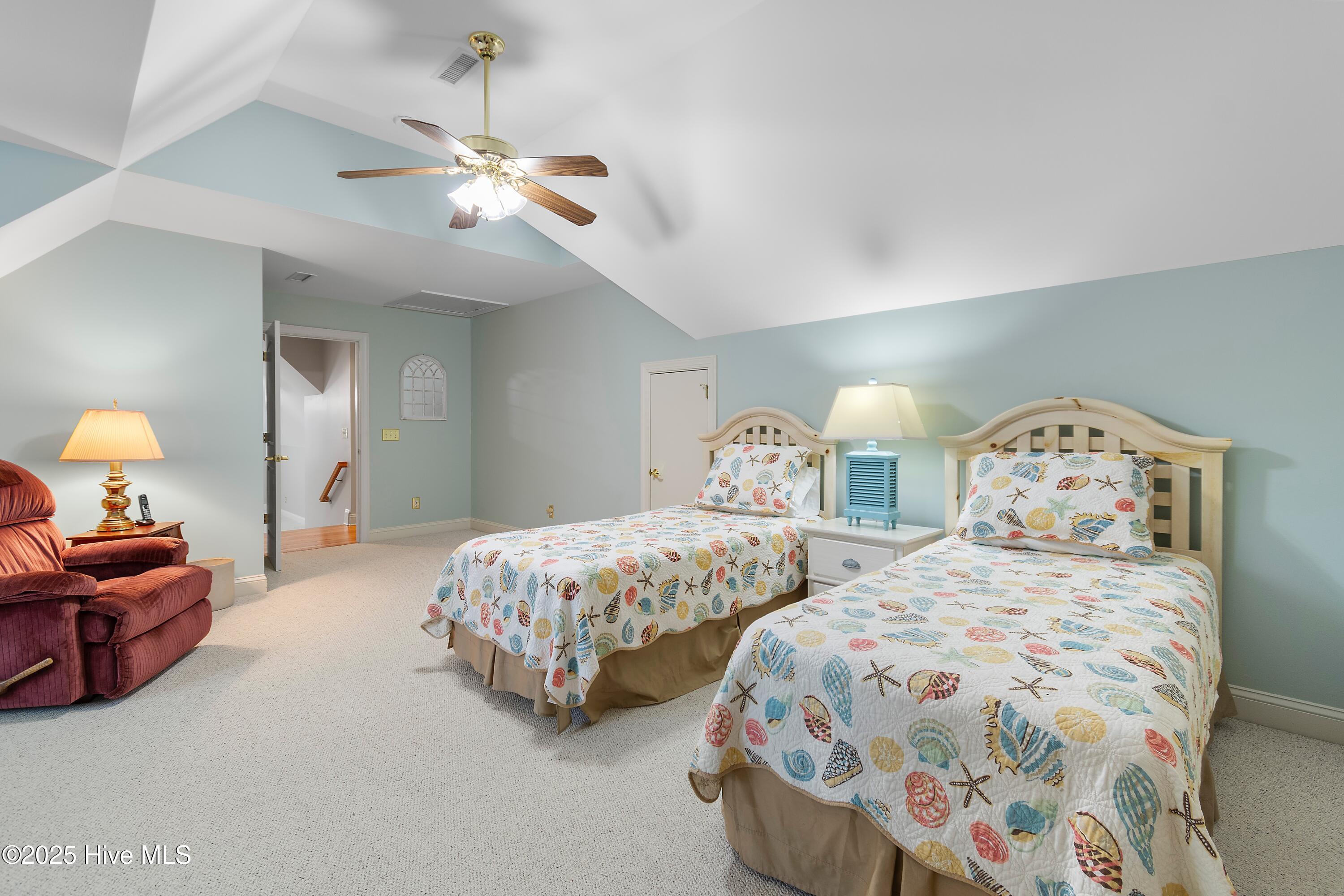 3402 Greenleaf Court Property Photo 38