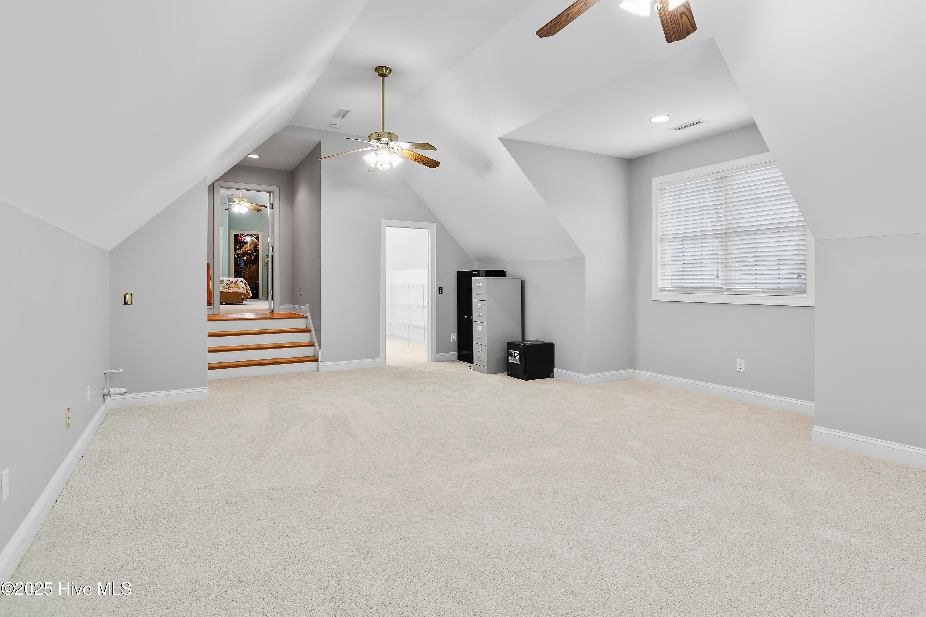3402 Greenleaf Court Property Photo 39