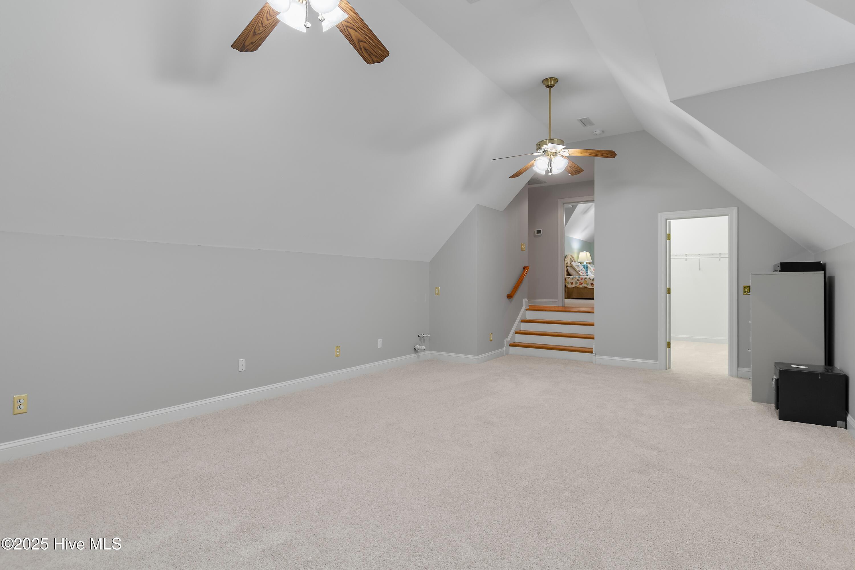 3402 Greenleaf Court Property Photo 40
