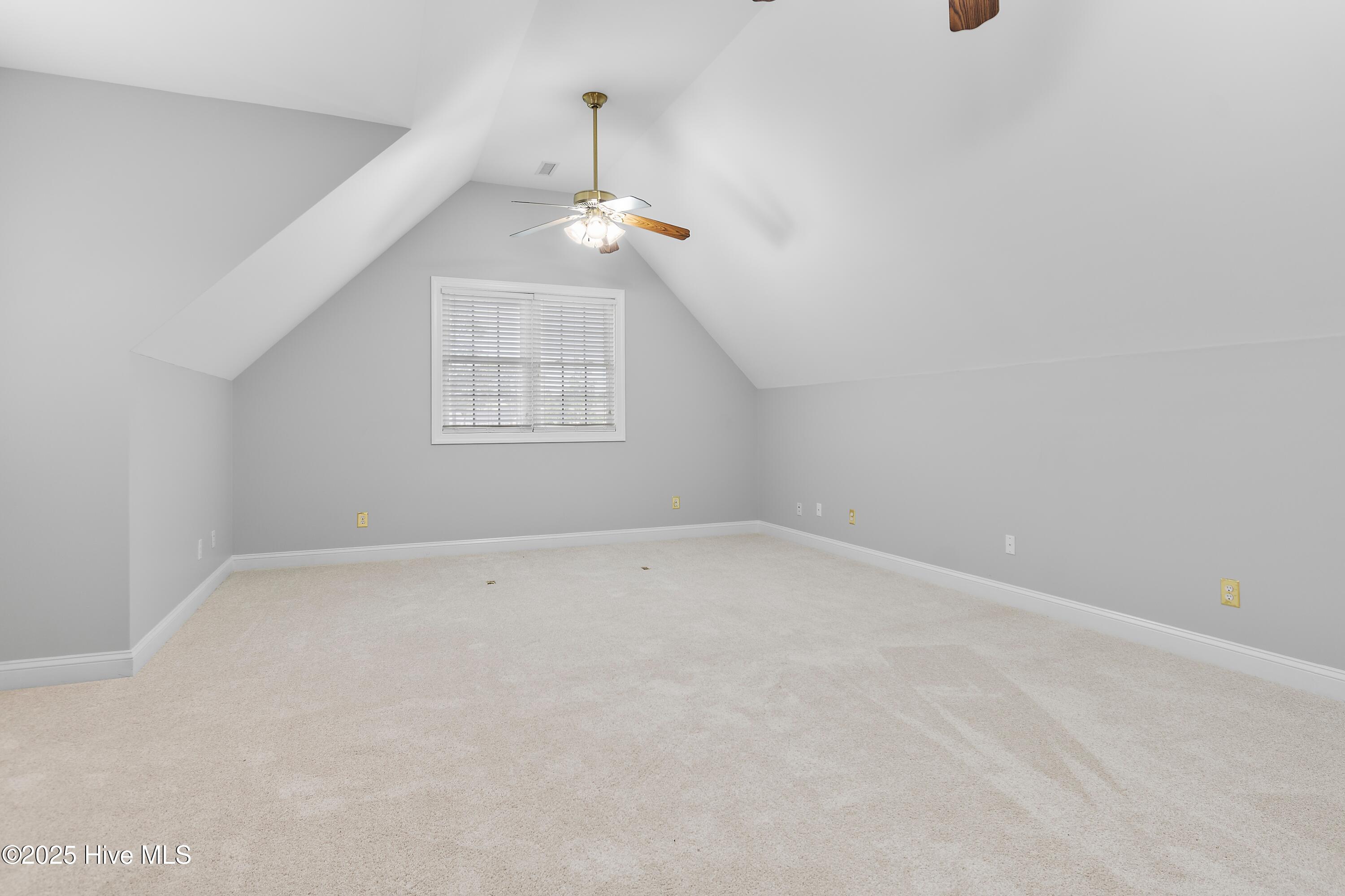 3402 Greenleaf Court Property Photo 42