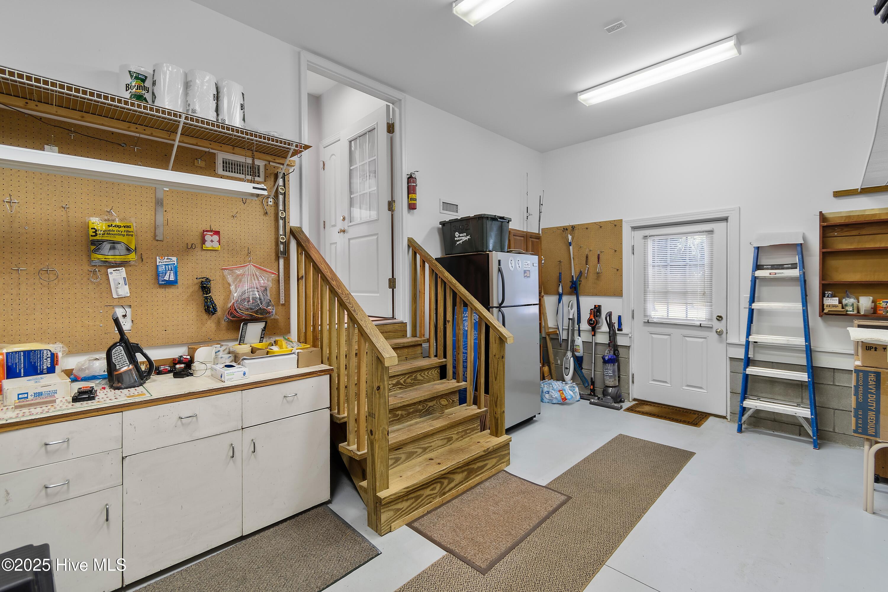 3402 Greenleaf Court Property Photo 43