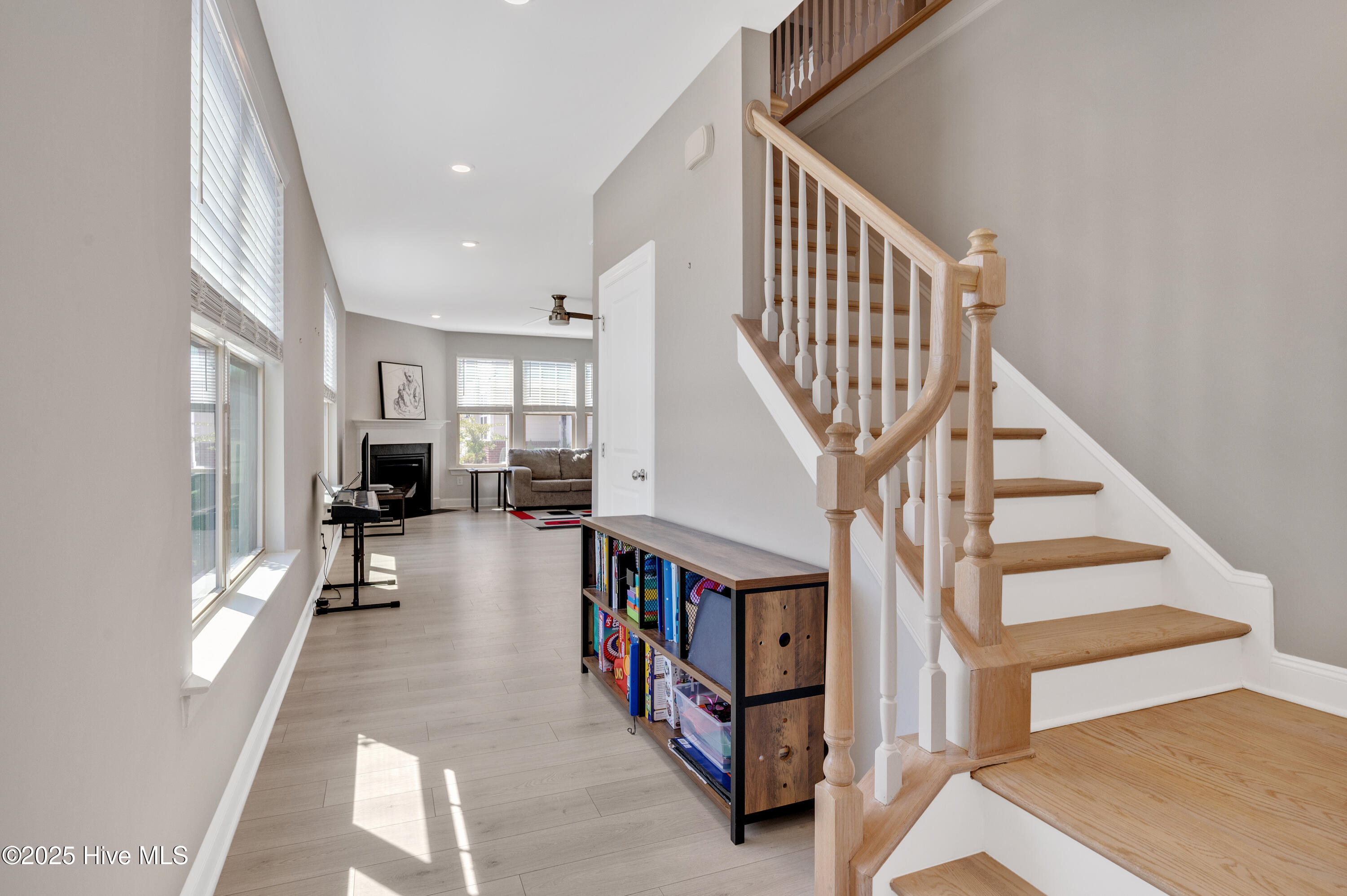 101 Rostova Way Property Photo 6