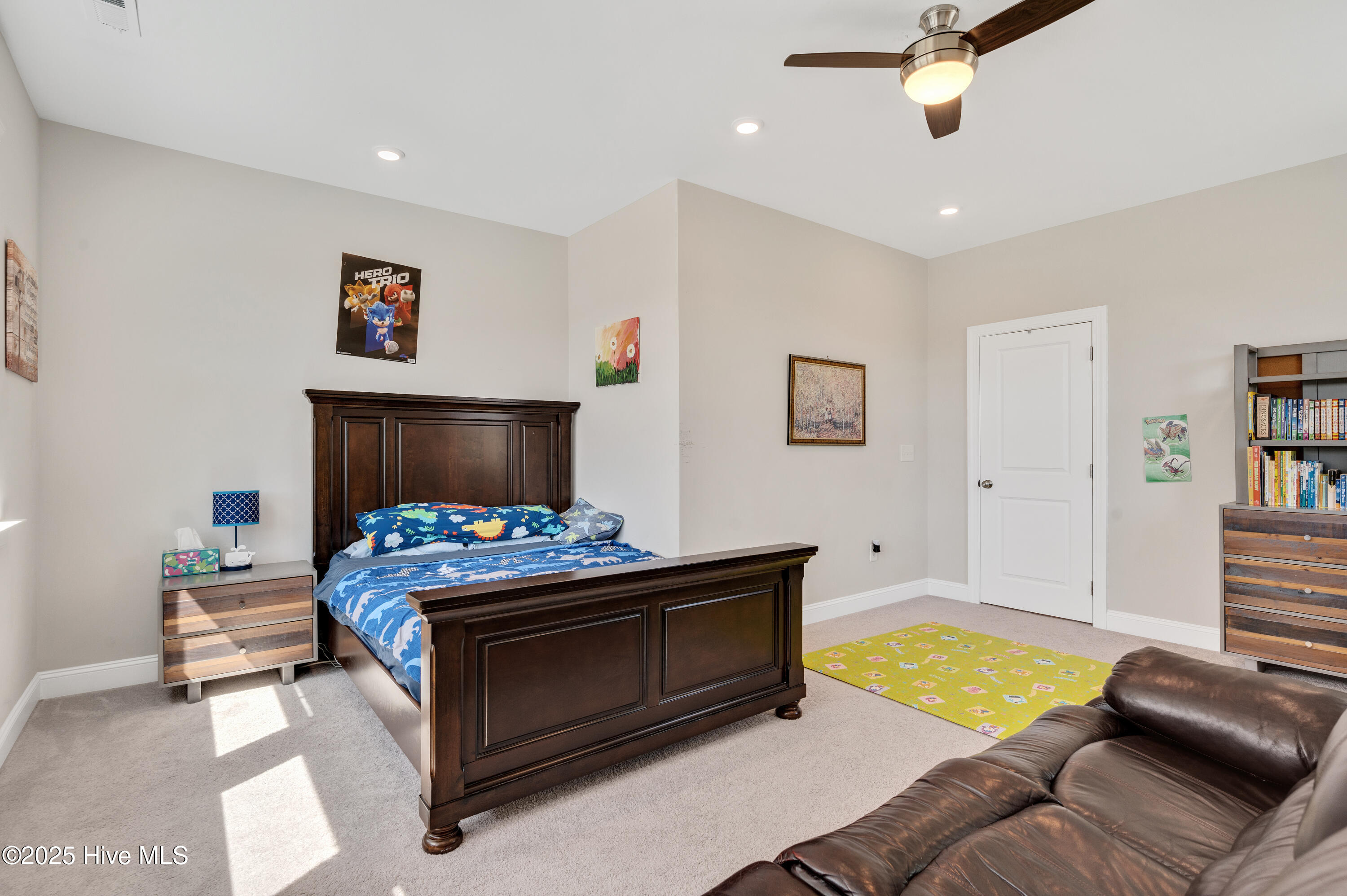 101 Rostova Way Property Photo 25