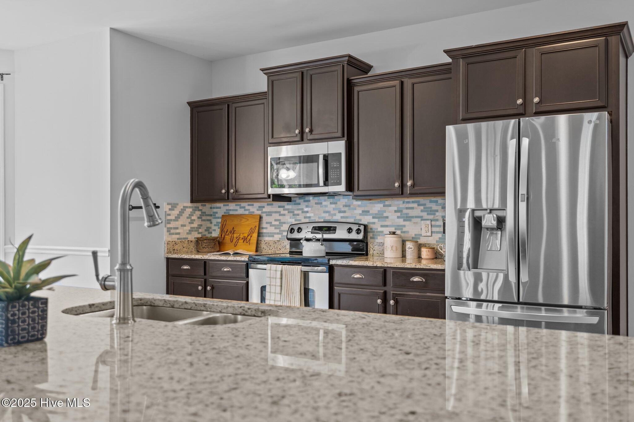 3800 Willowick Park Drive Property Photo 18