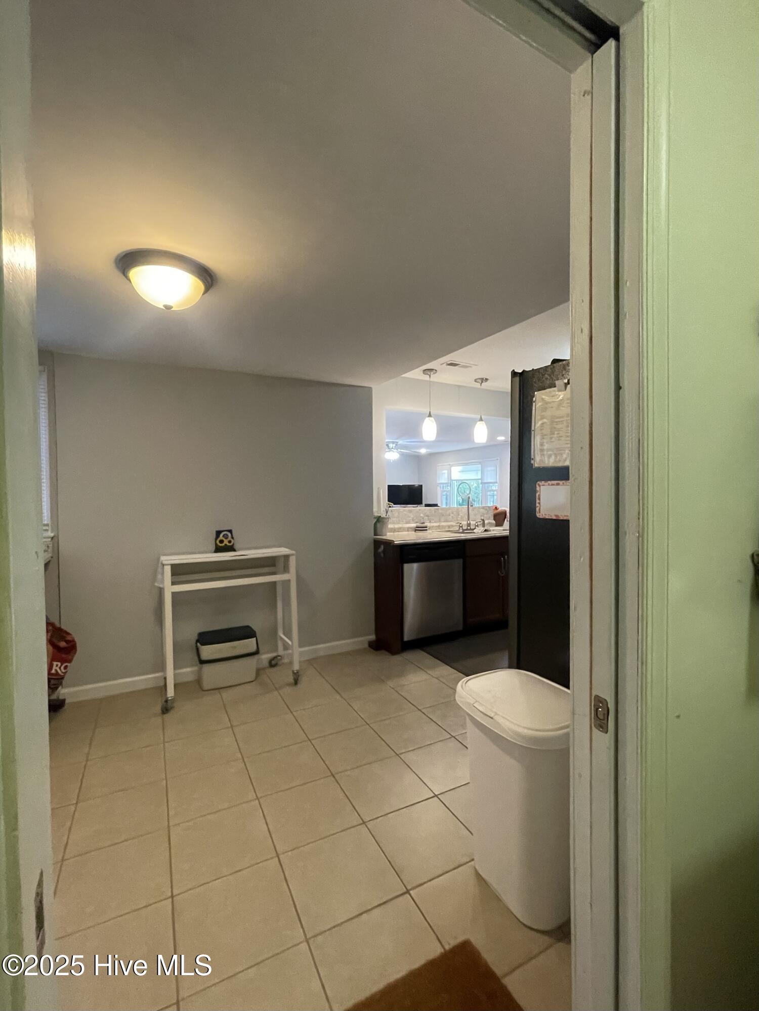 442 Lamont Street Property Photo 36