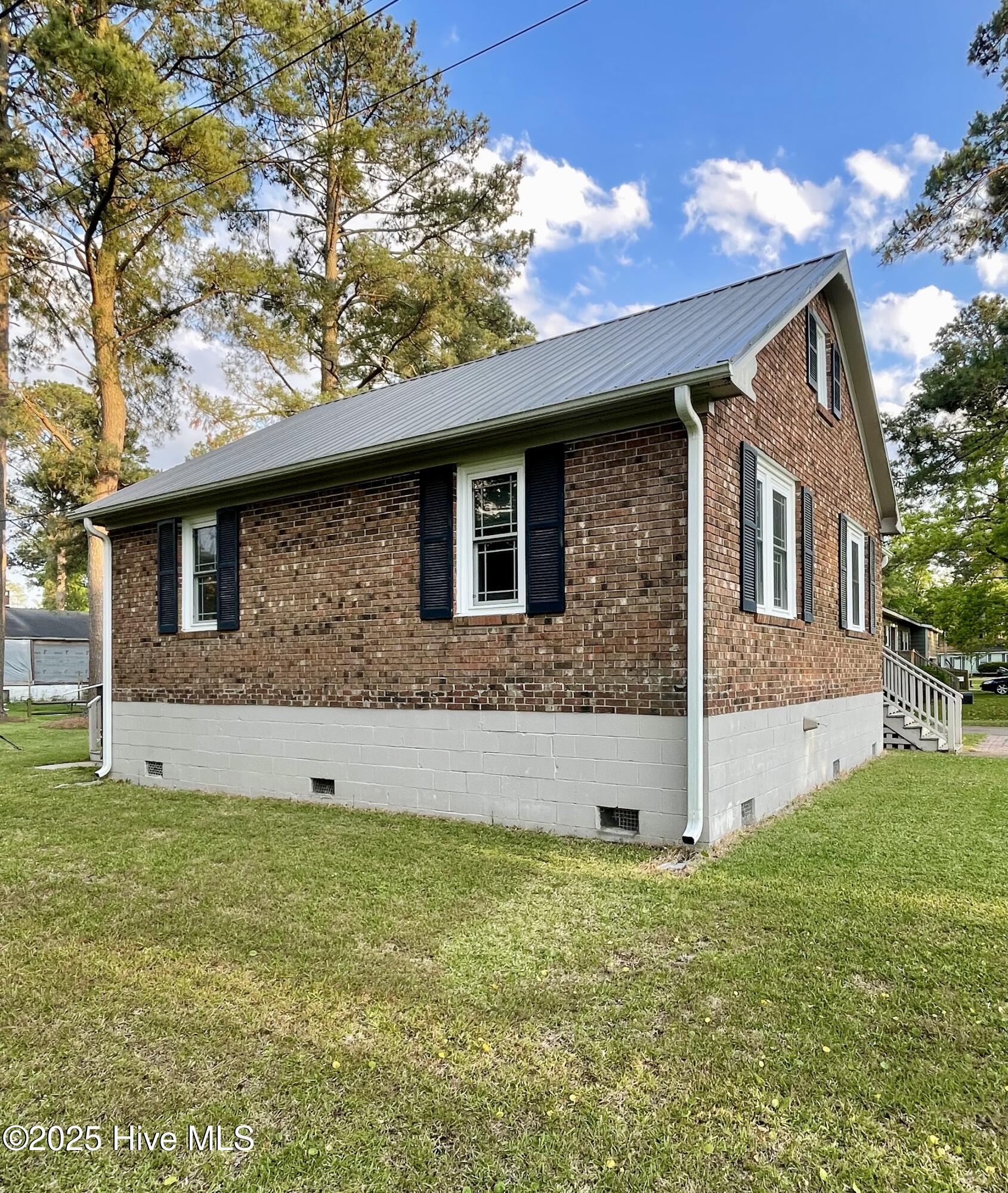 442 Lamont Street Property Photo 40