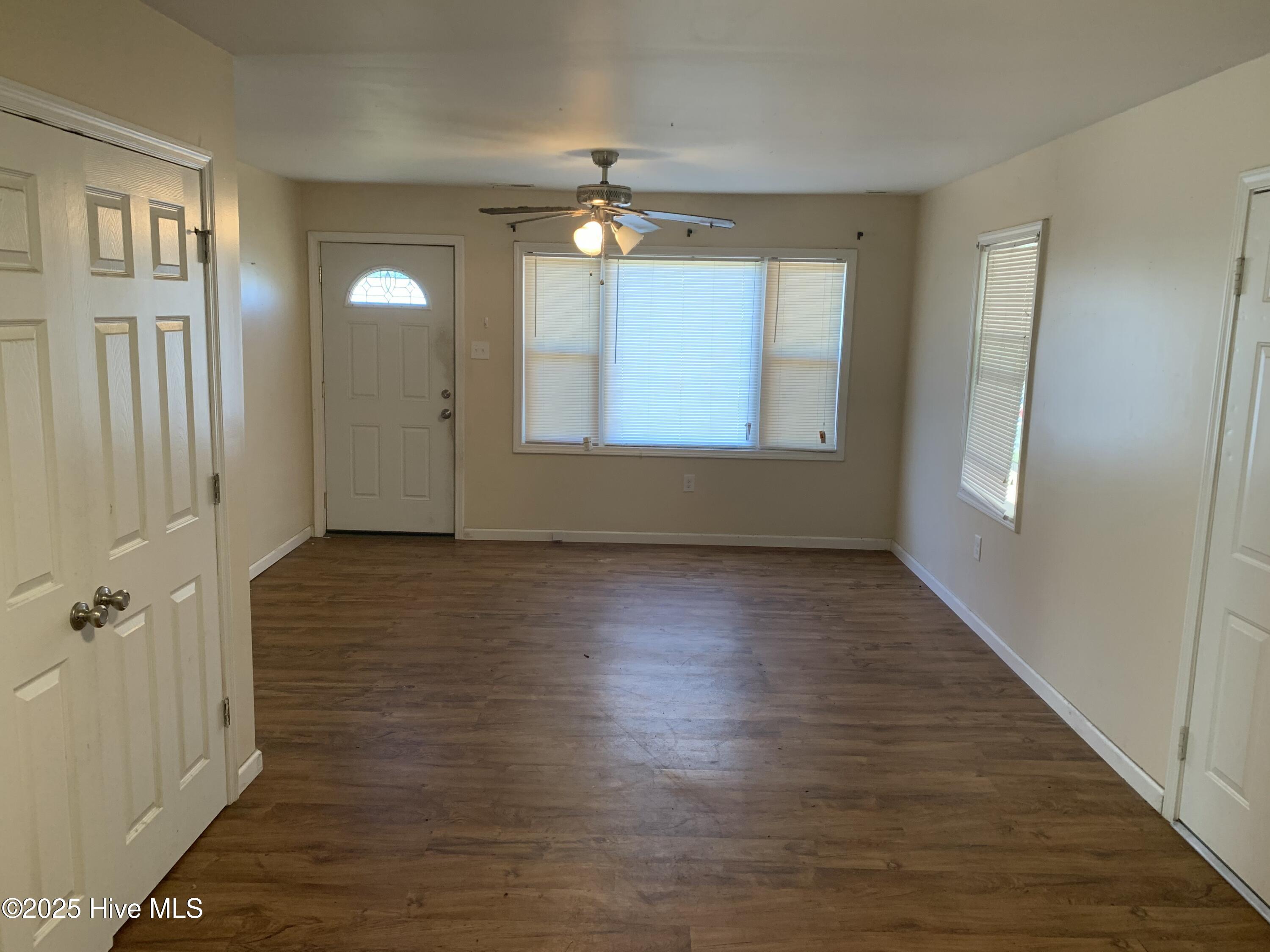 904 Marvin Street Property Photo 4