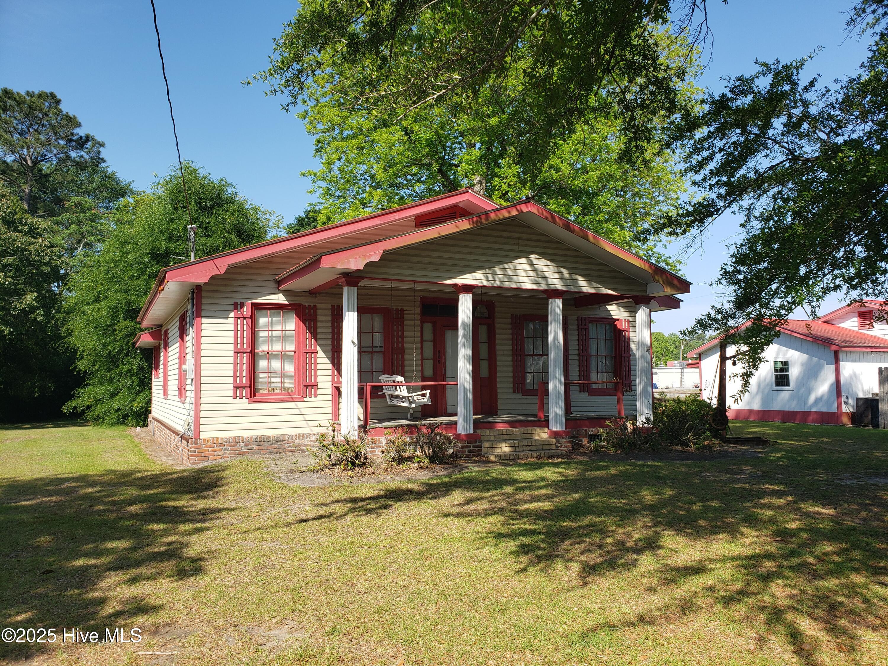 809 Conway Road Property Photo