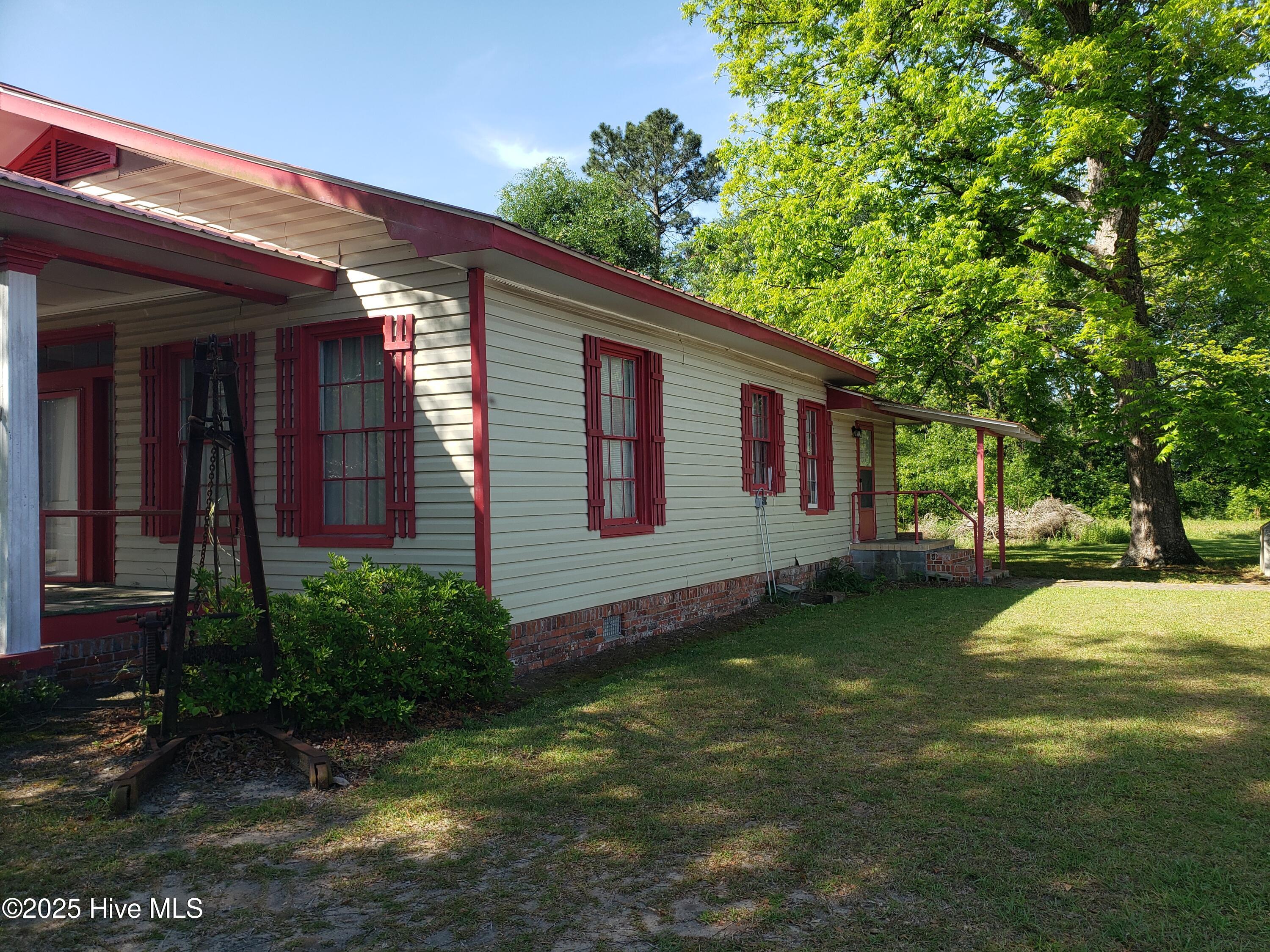 809 Conway Road Property Photo 3