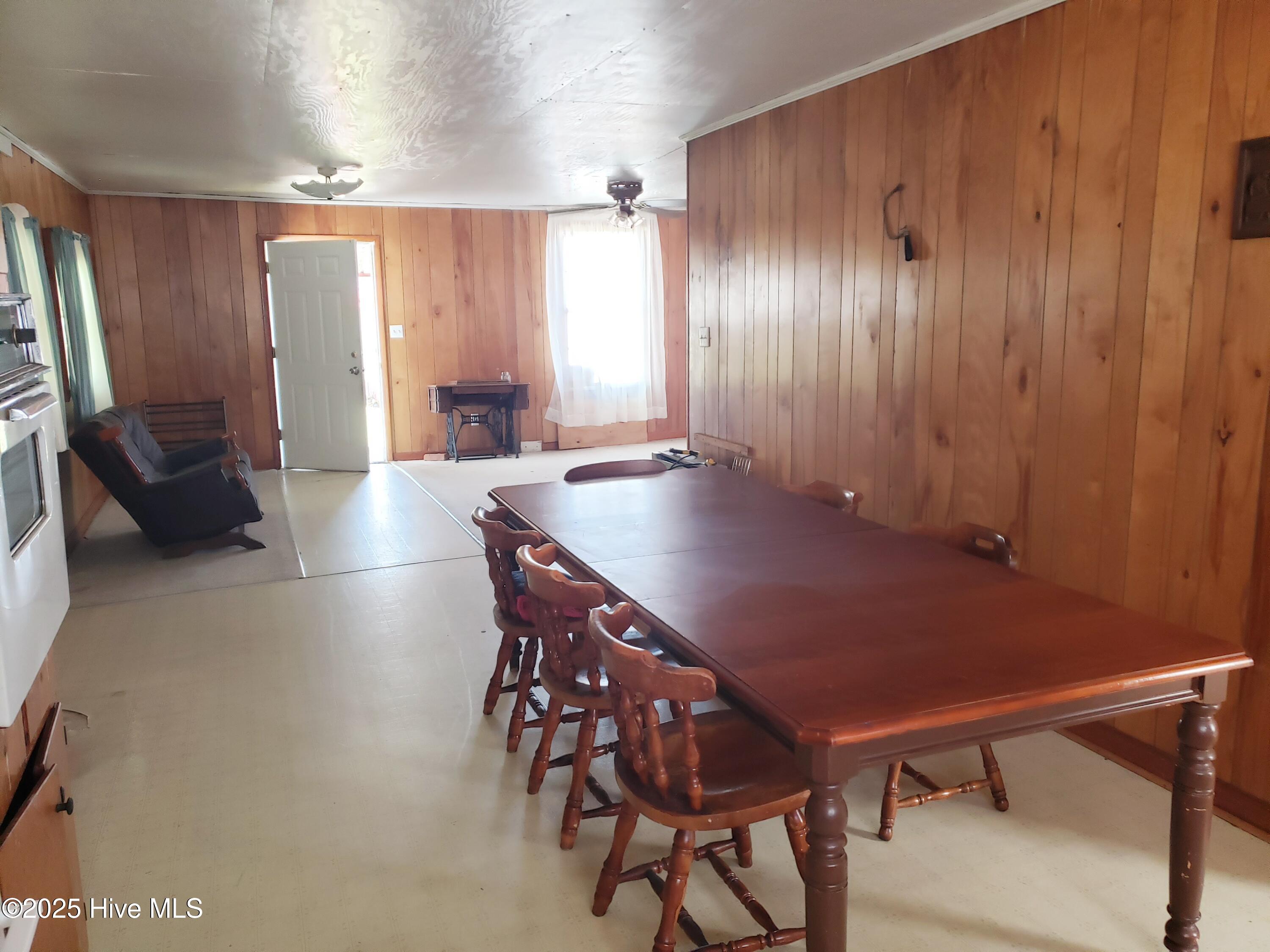 809 Conway Road Property Photo 9