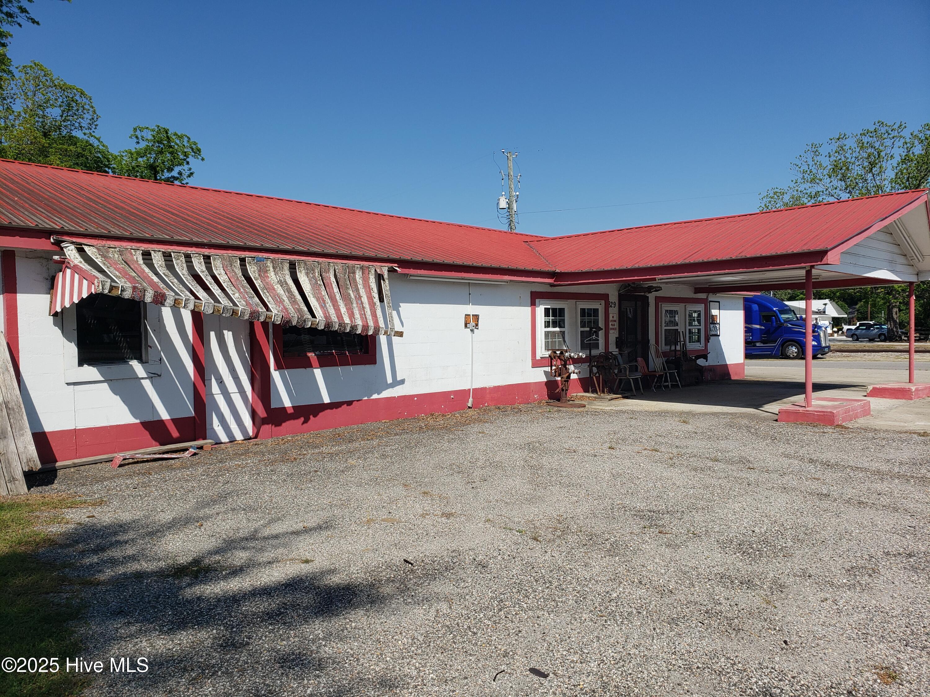 809 Conway Road Property Photo 22