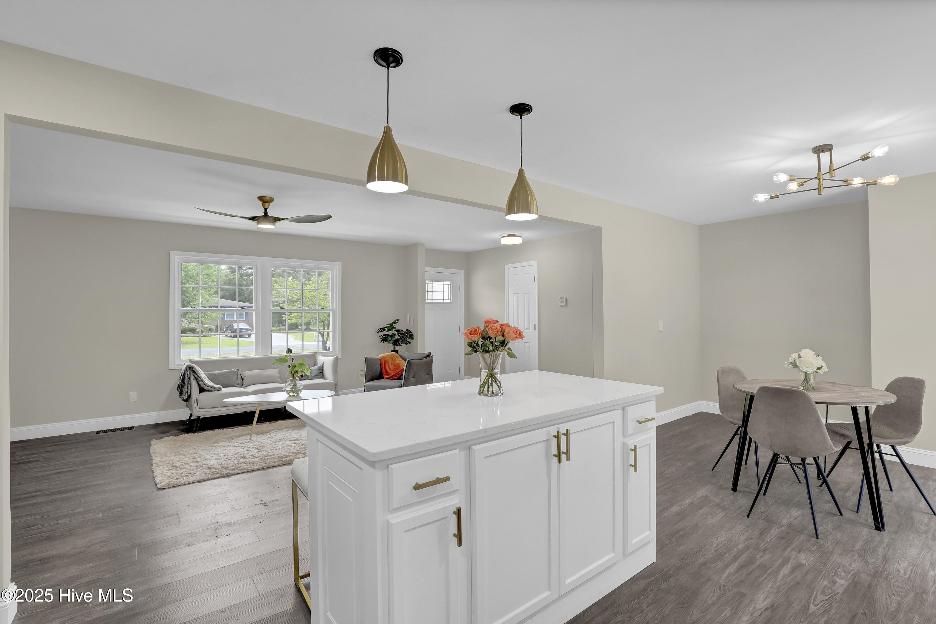 138 Navaho Trail Property Photo 12