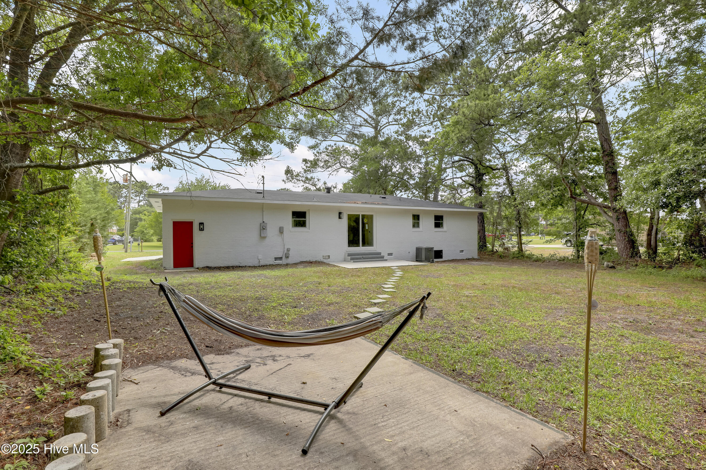 138 Navaho Trail Property Photo 38