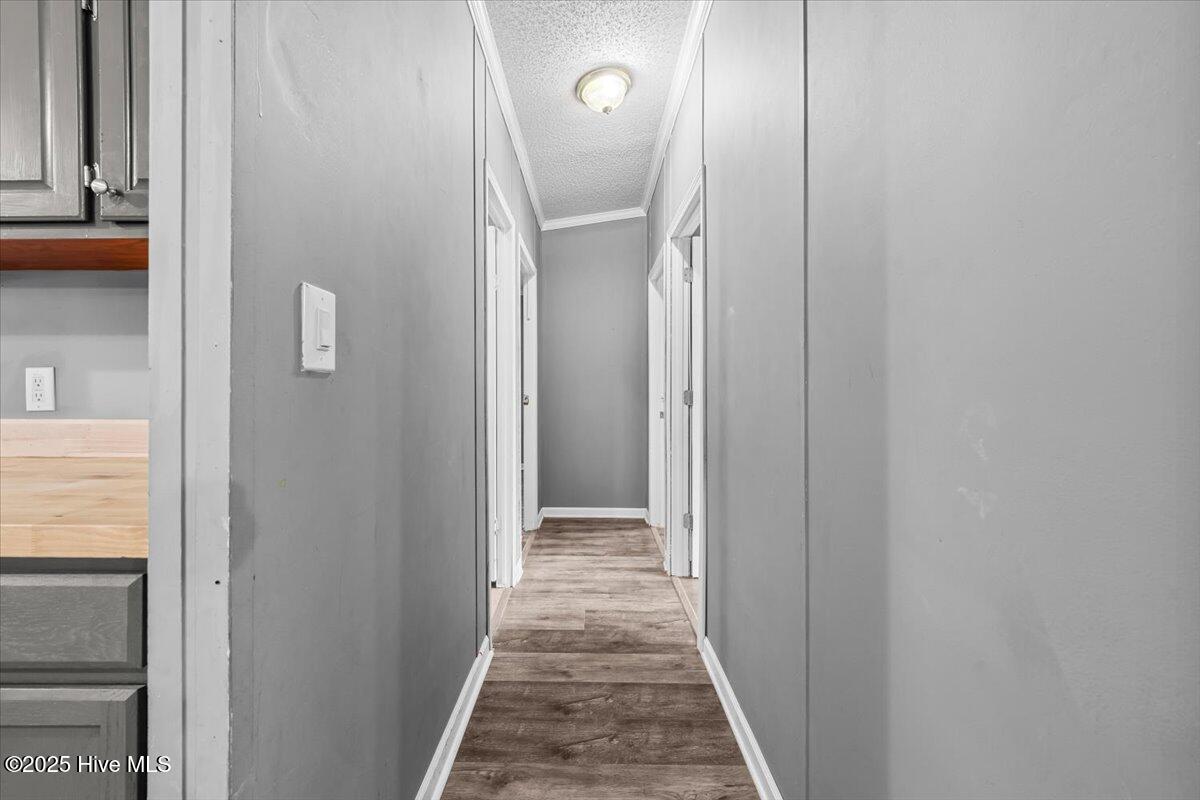 1004 Candlewood Circle Property Photo 16