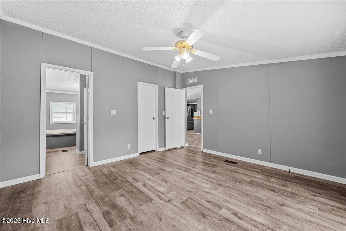 1004 Candlewood Circle Property Photo 18