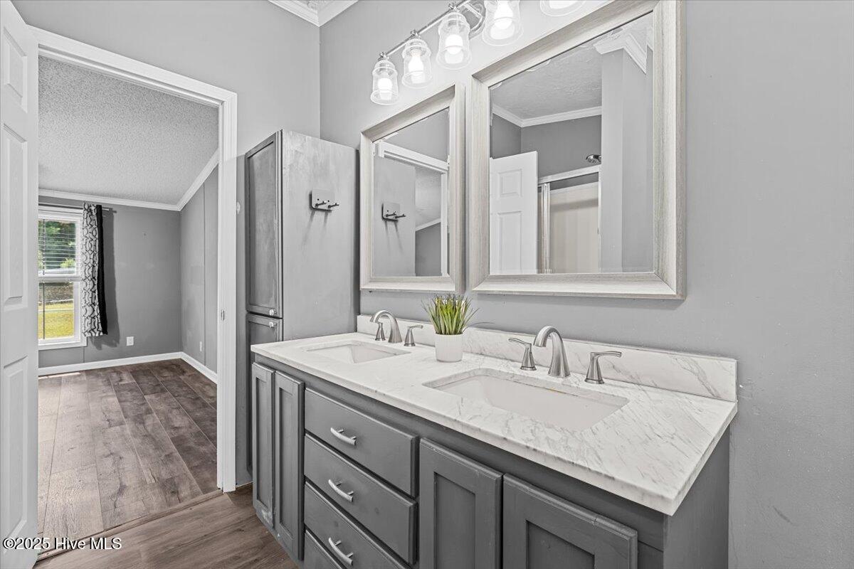 1004 Candlewood Circle Property Photo 19
