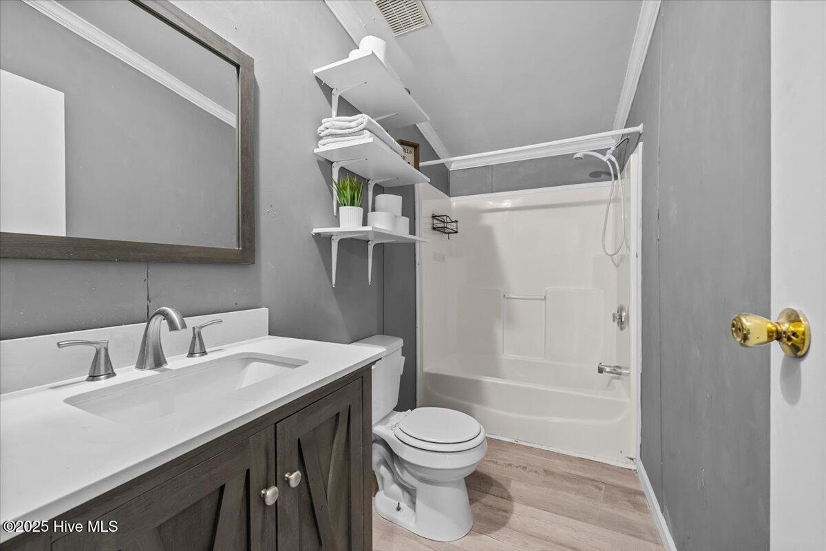 1004 Candlewood Circle Property Photo 30