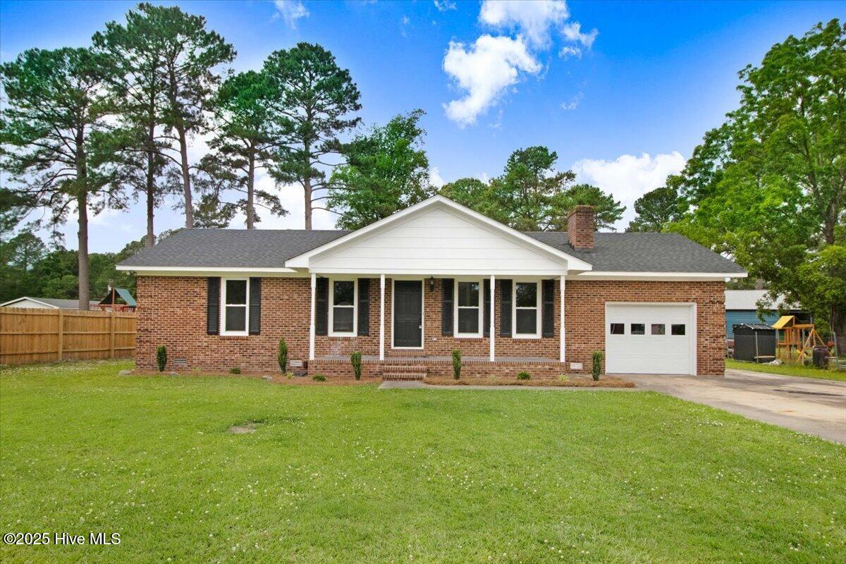 111 Sedgefield Drive Property Photo