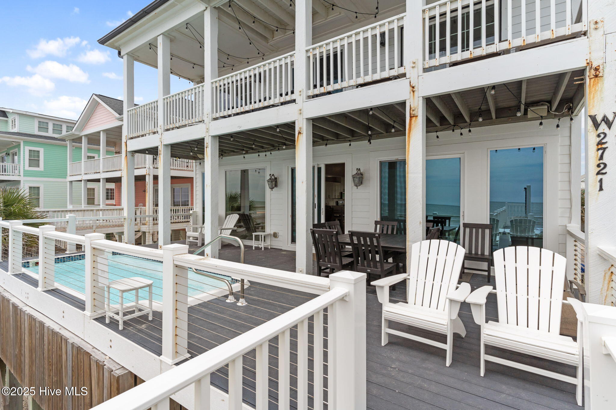2721 W Beach Drive Property Photo 23